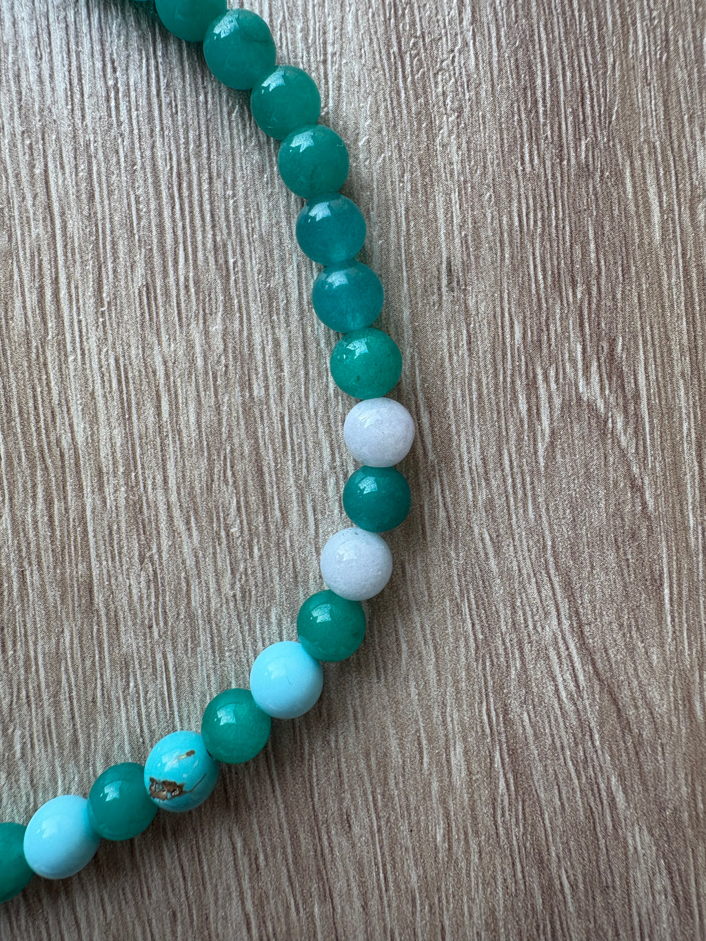Collana pietre dure elastica