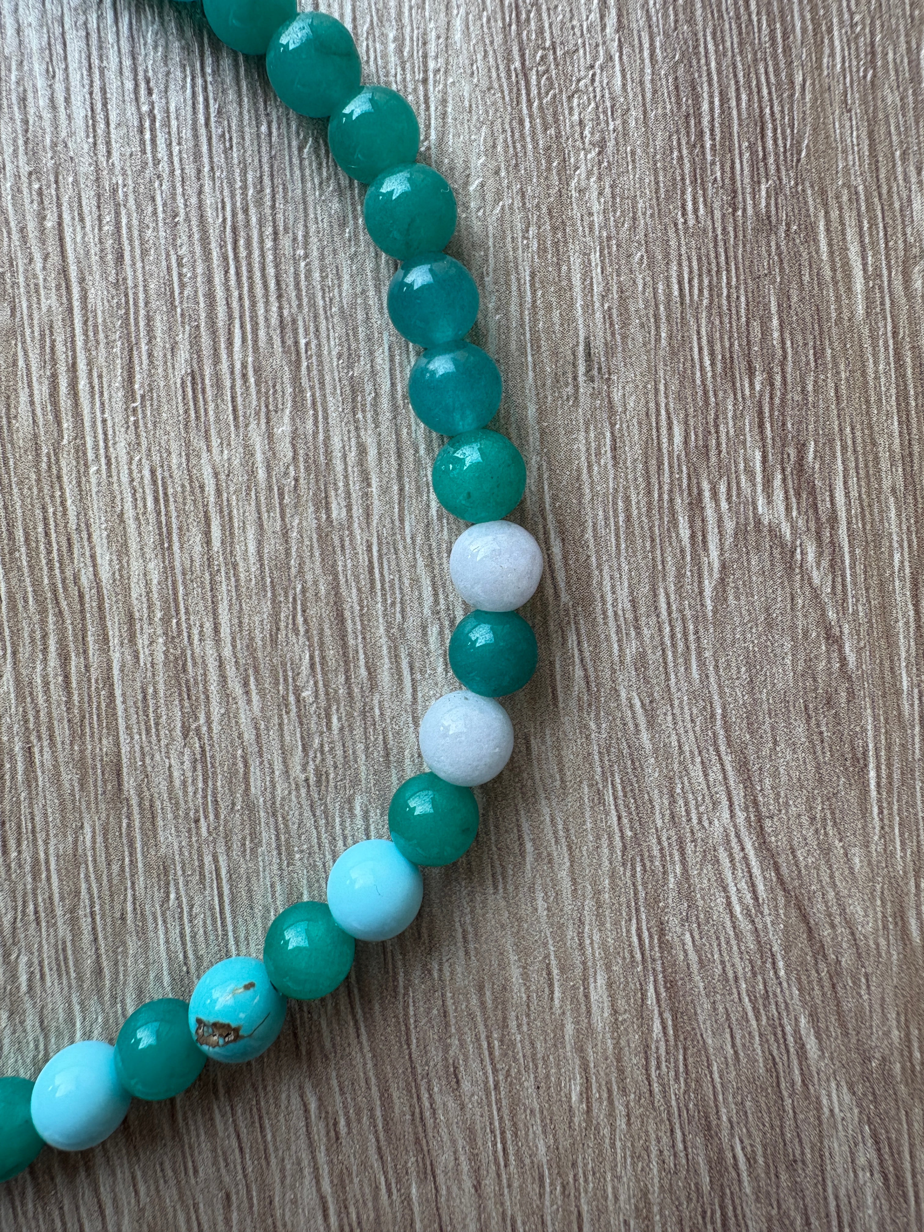 Collana pietre dure elastica