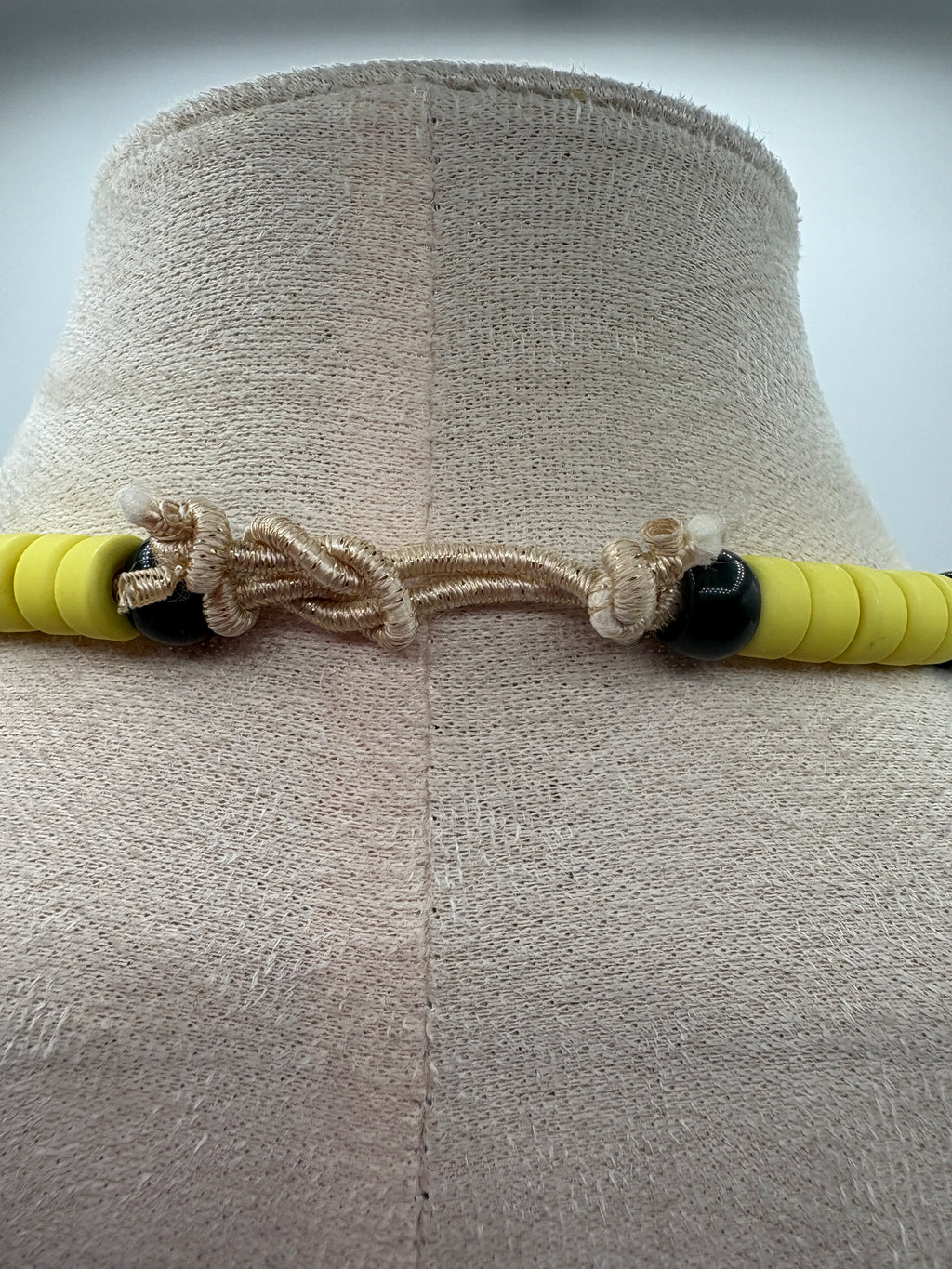 Collana con beads colorati