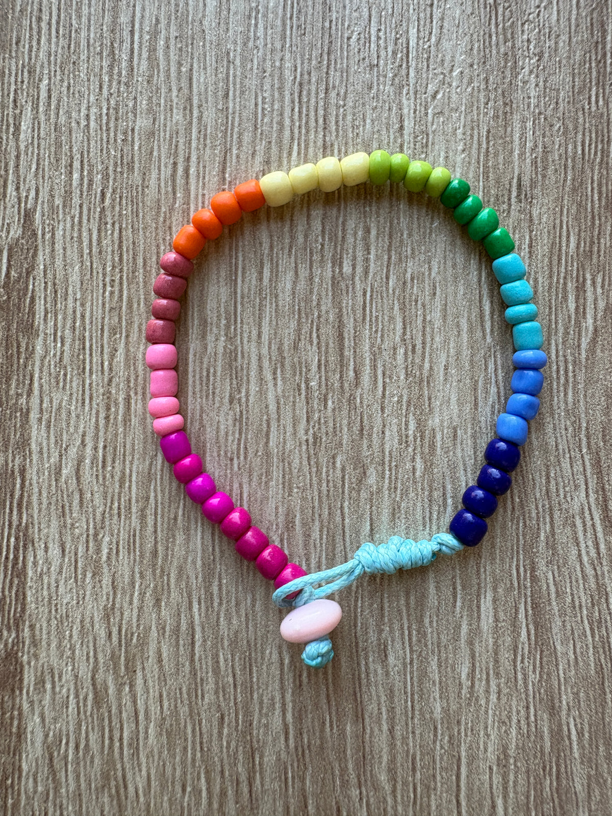Tris bracciali perline arcobaleno