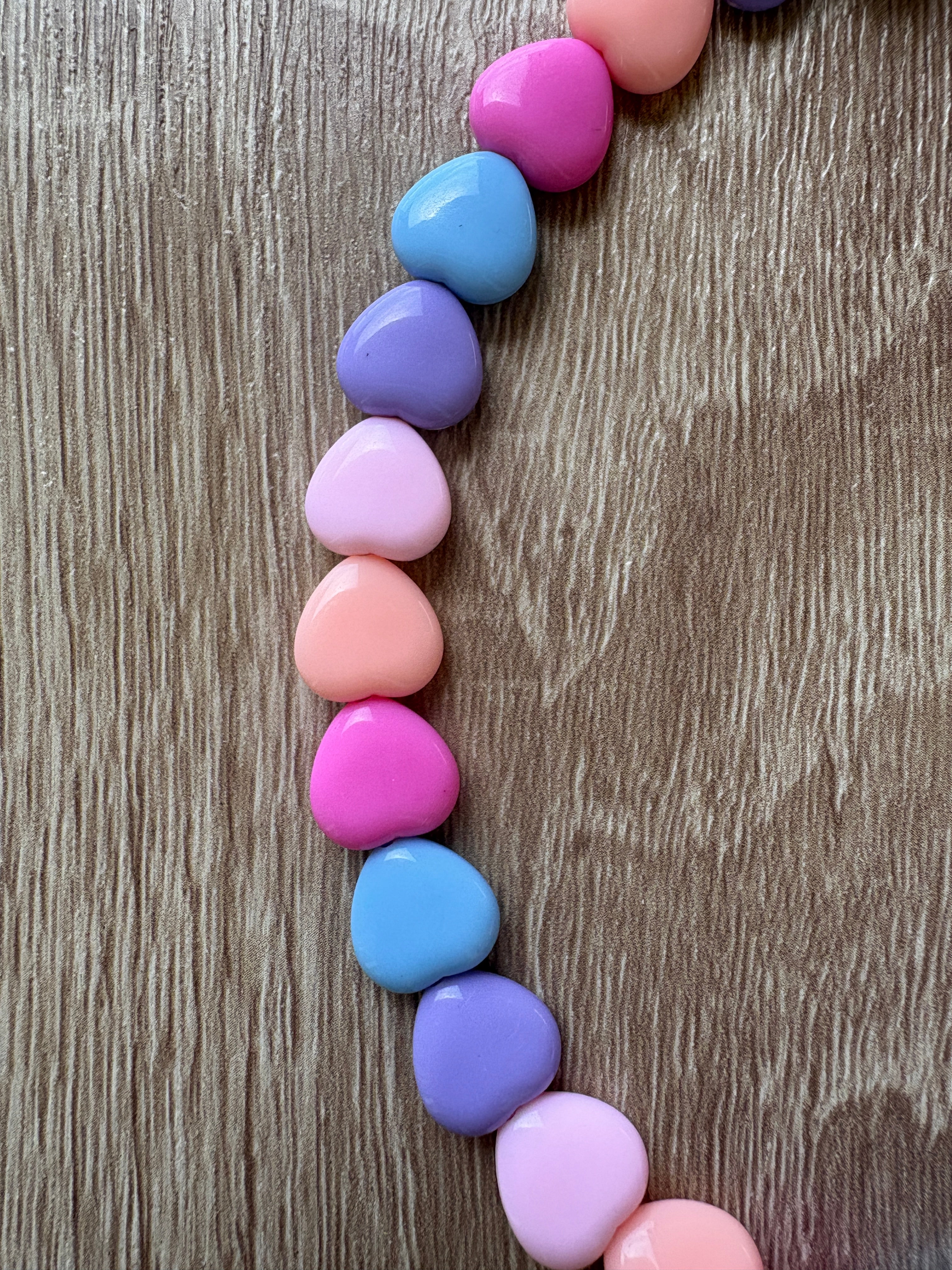 Colla cuori resina
