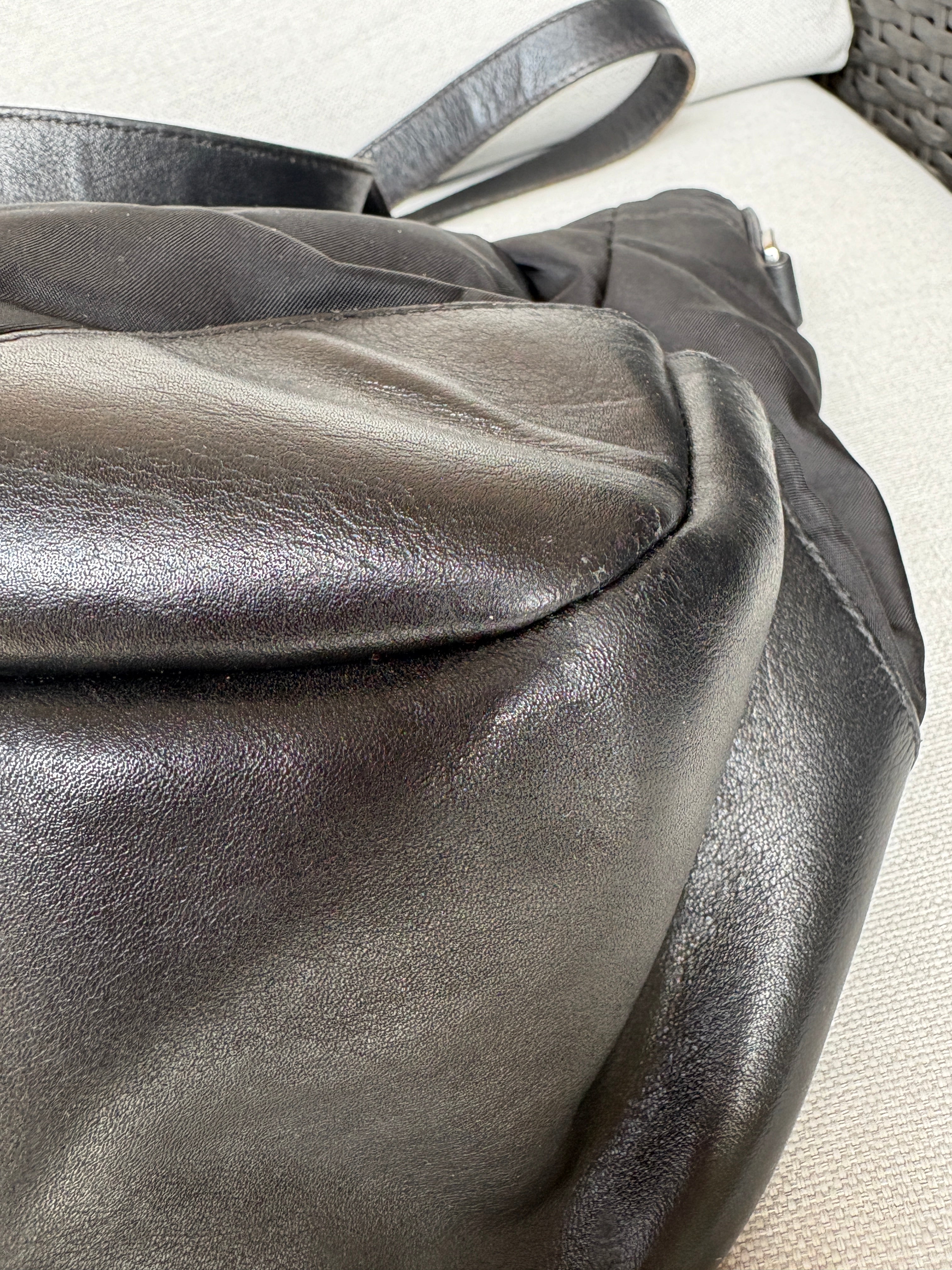 Prada shopping nera