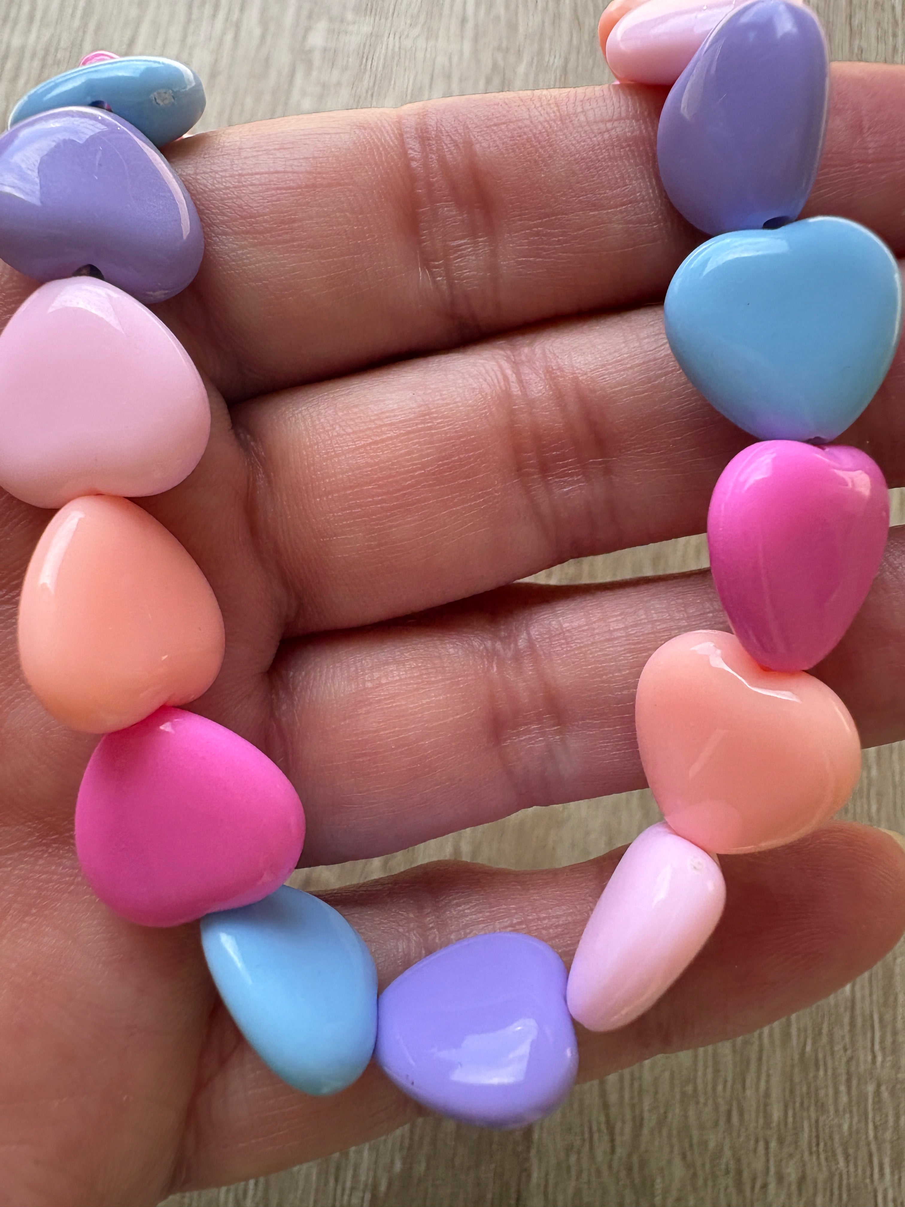 Colla cuori resina