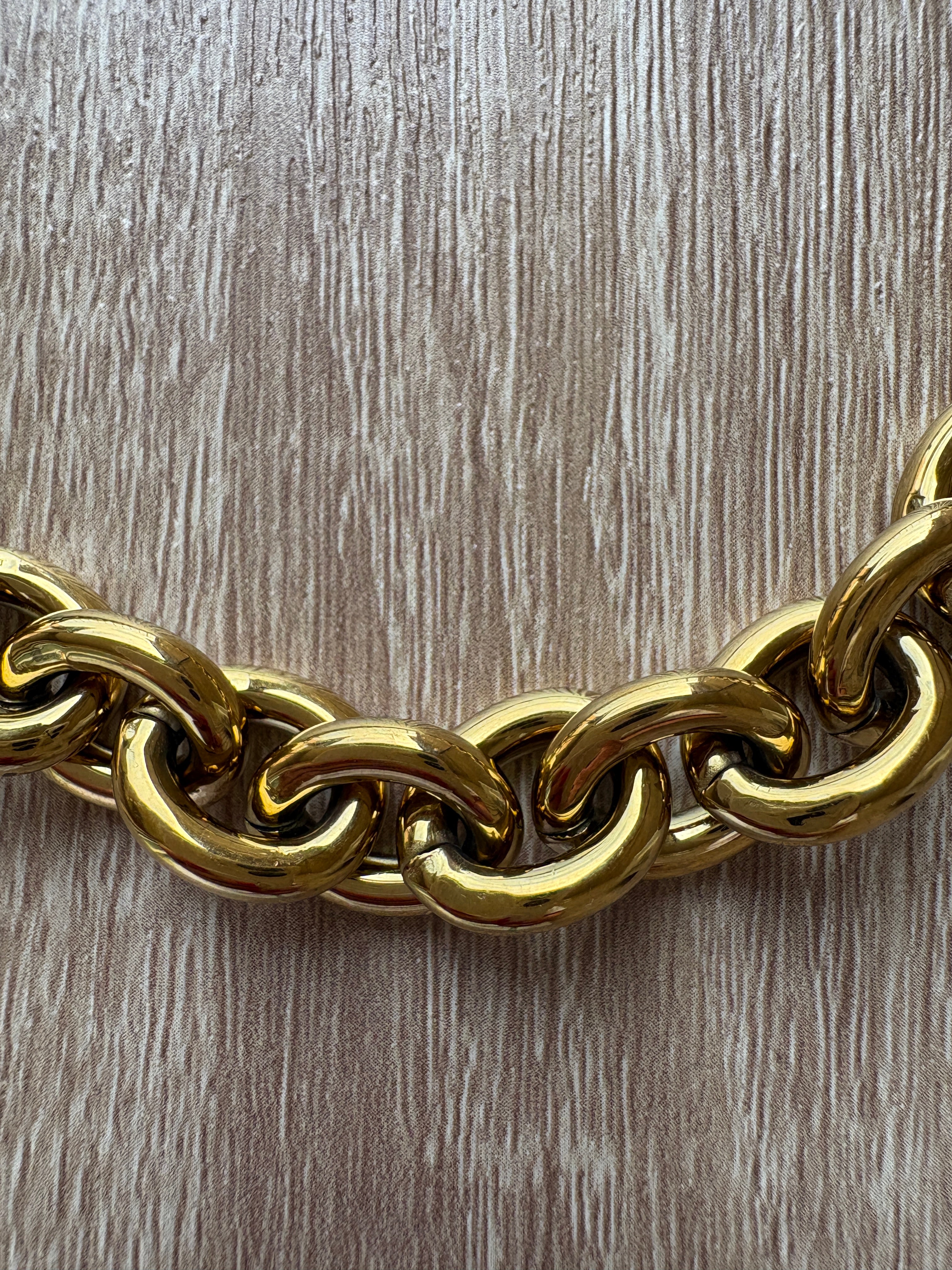 Collana in acciaio colore oro