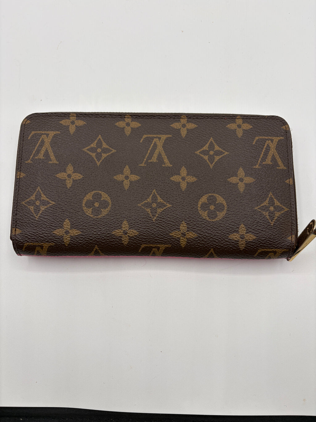 Louis Vuitton zippy limited