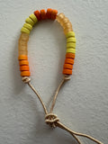 Bracciale con beads colorati