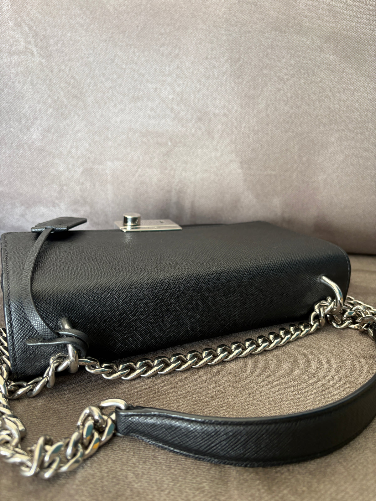 Prada tracolla