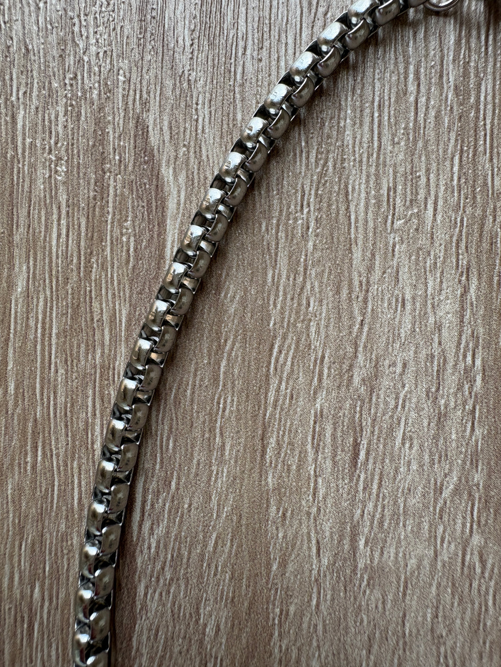 Collana corno in acciaio