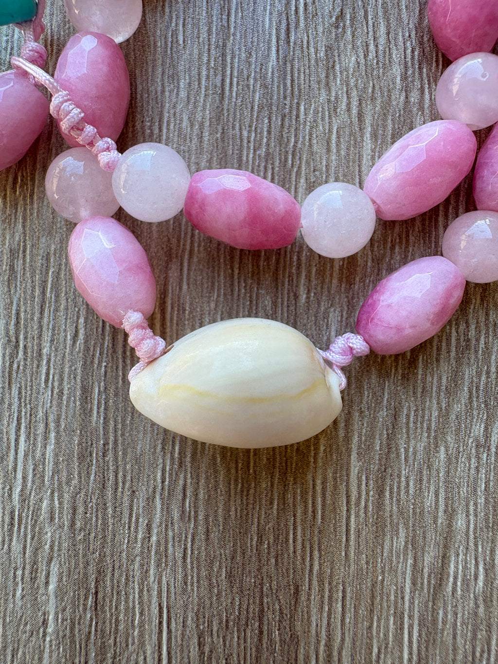Bracciale doppio in Agata e conchiglie
