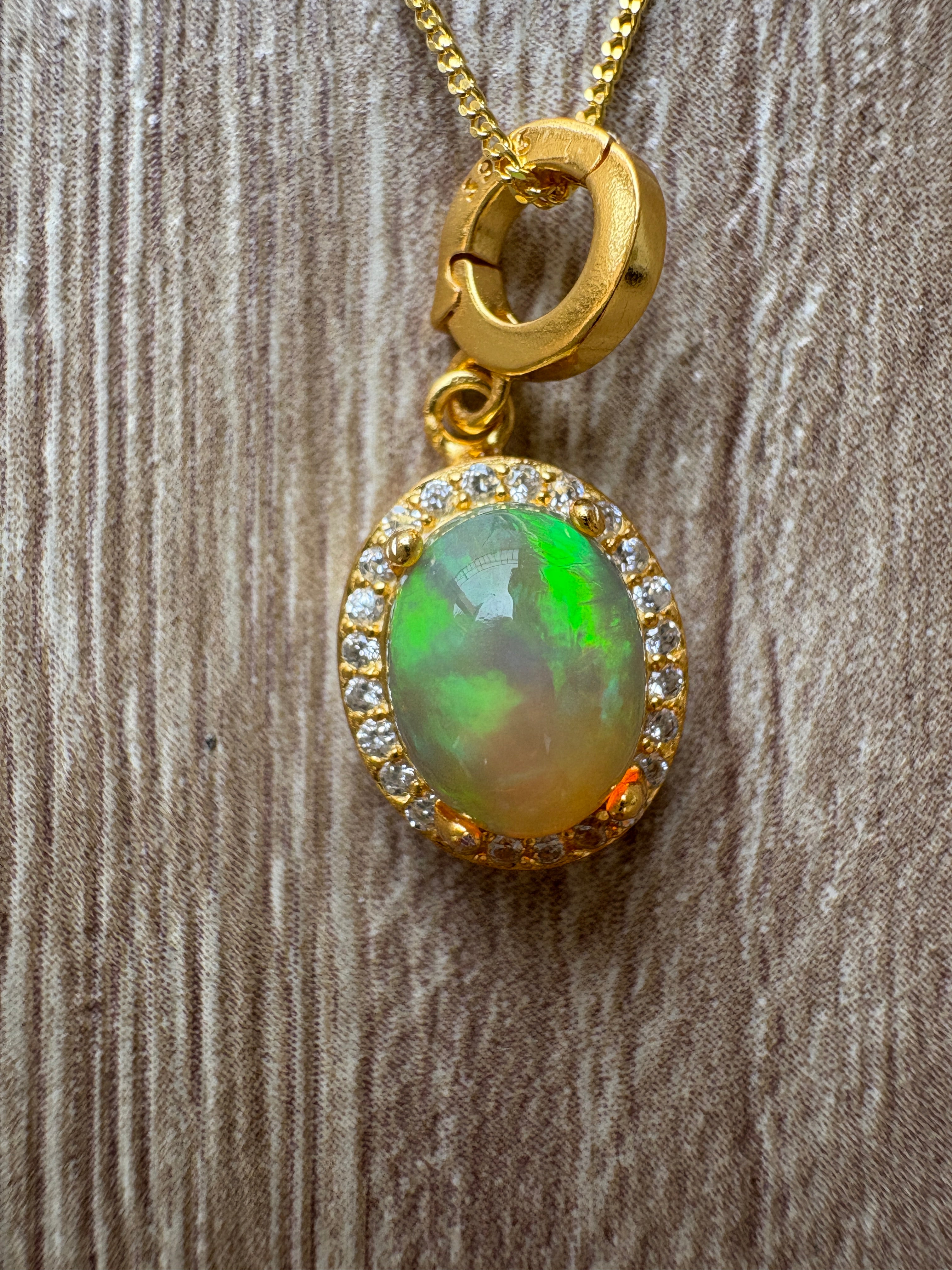 Collana opale