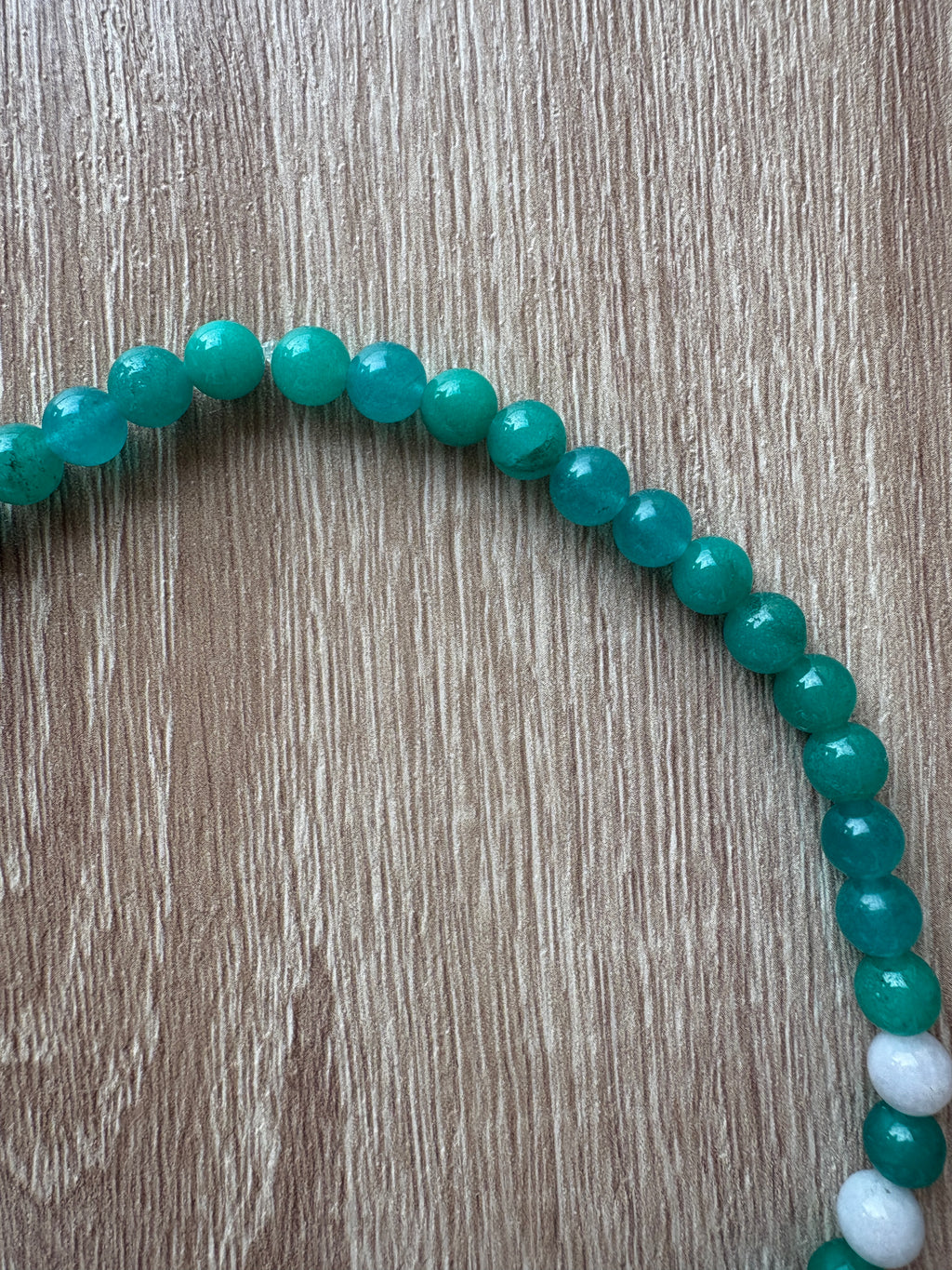 Collana pietre dure elastica