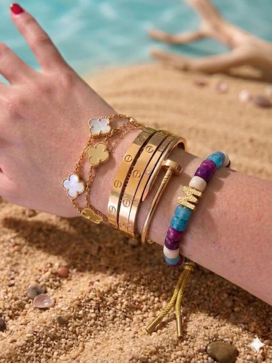 Bracciale beads con iniziale