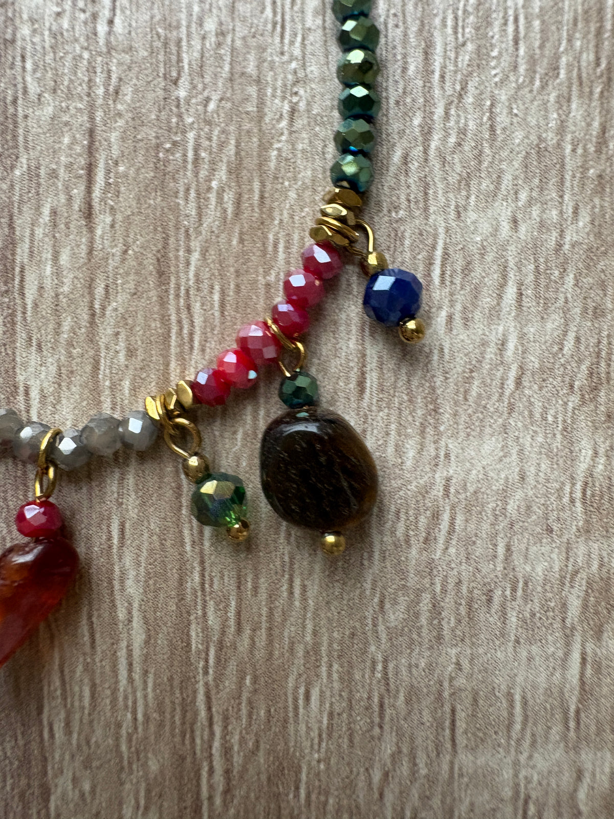 Bracciale cristalli e pietre due