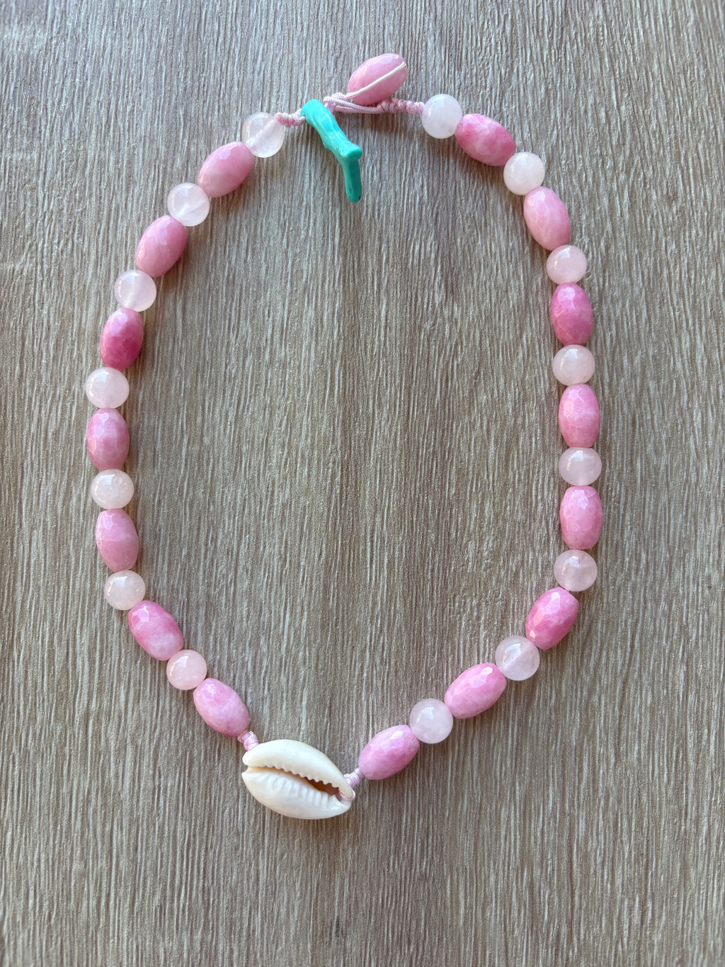 Bracciale doppio in Agata e conchiglie