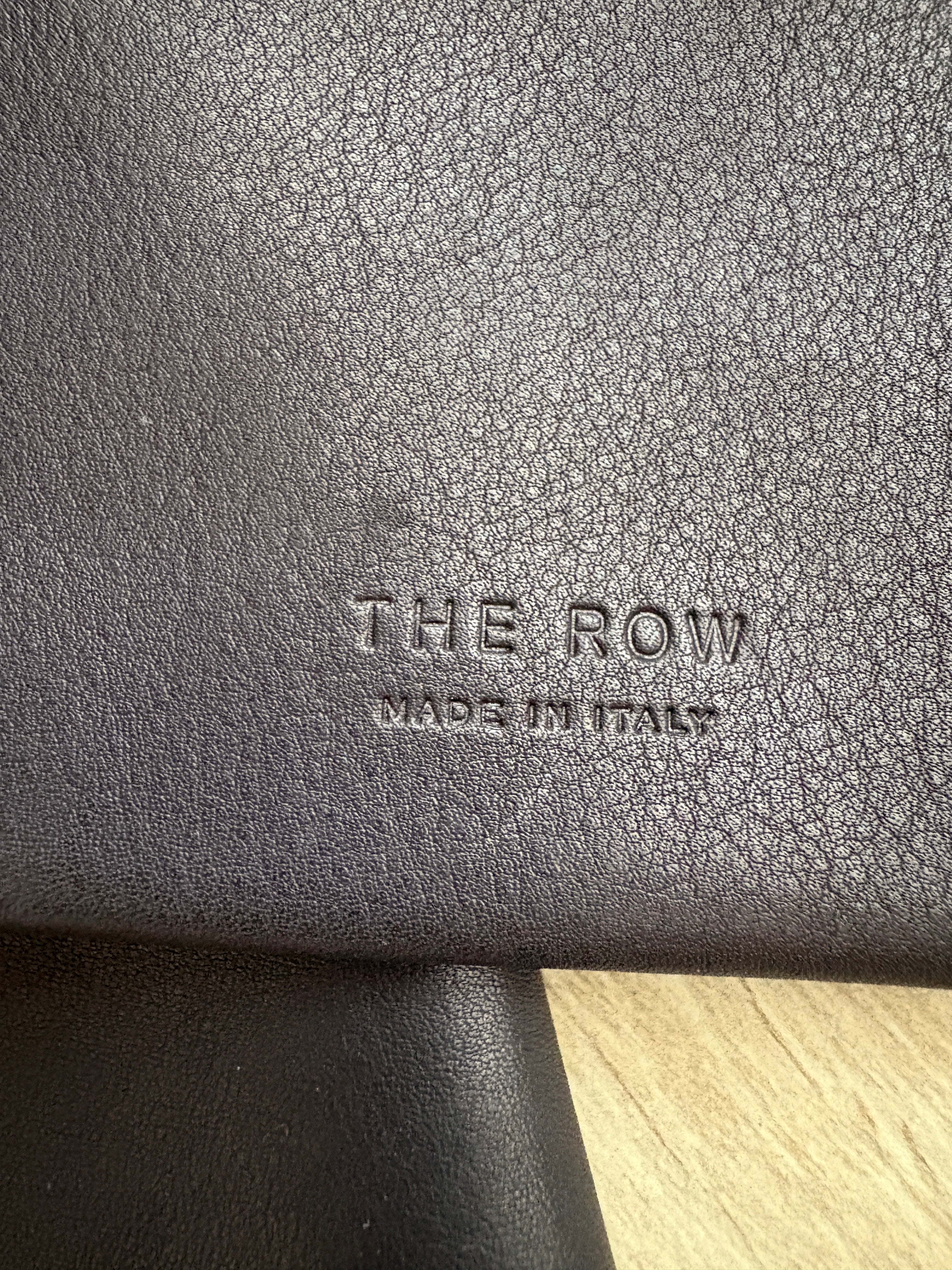 The row bindle stitch small