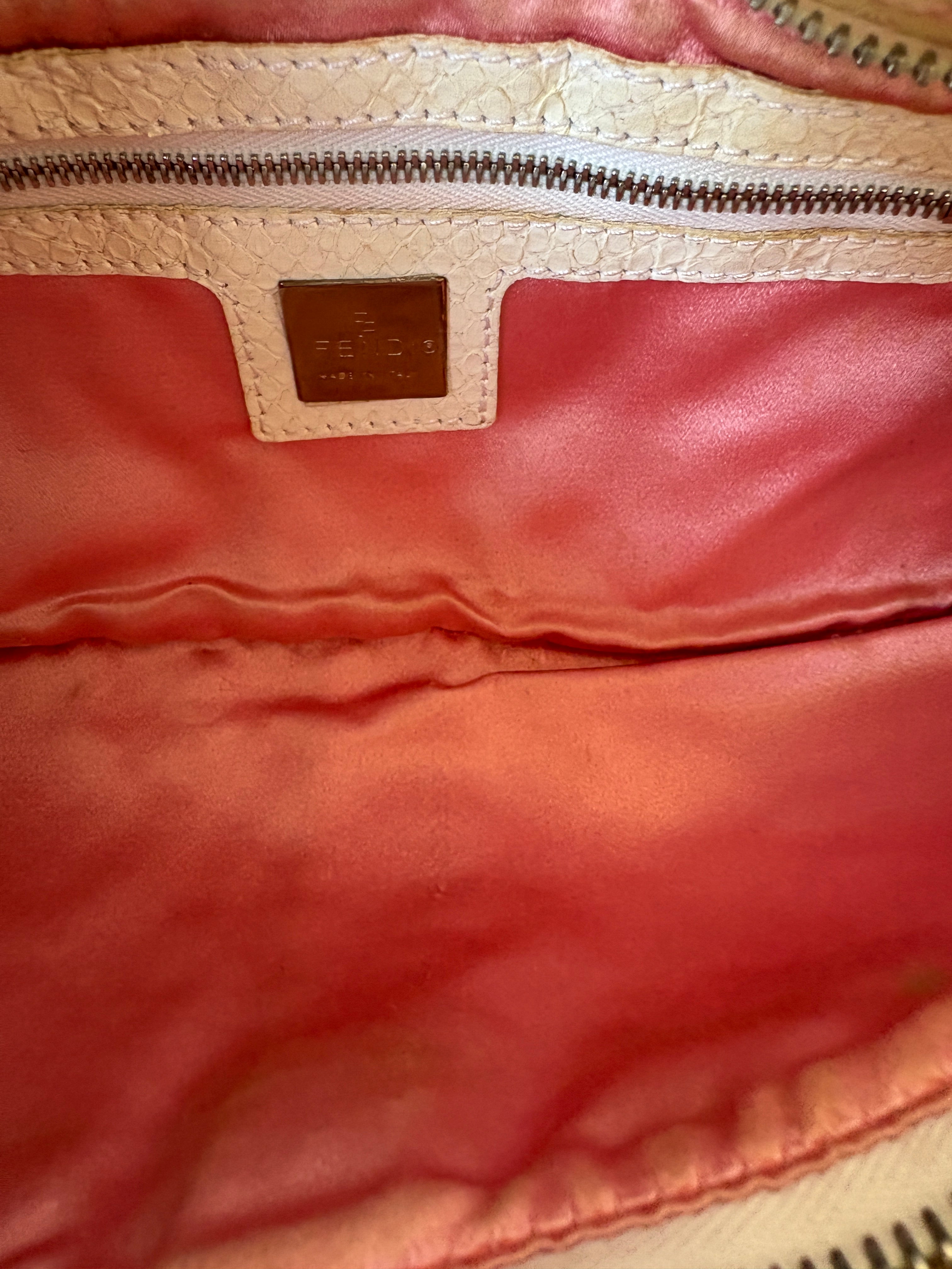 Fendi borsa a spalla in pitone sfumato