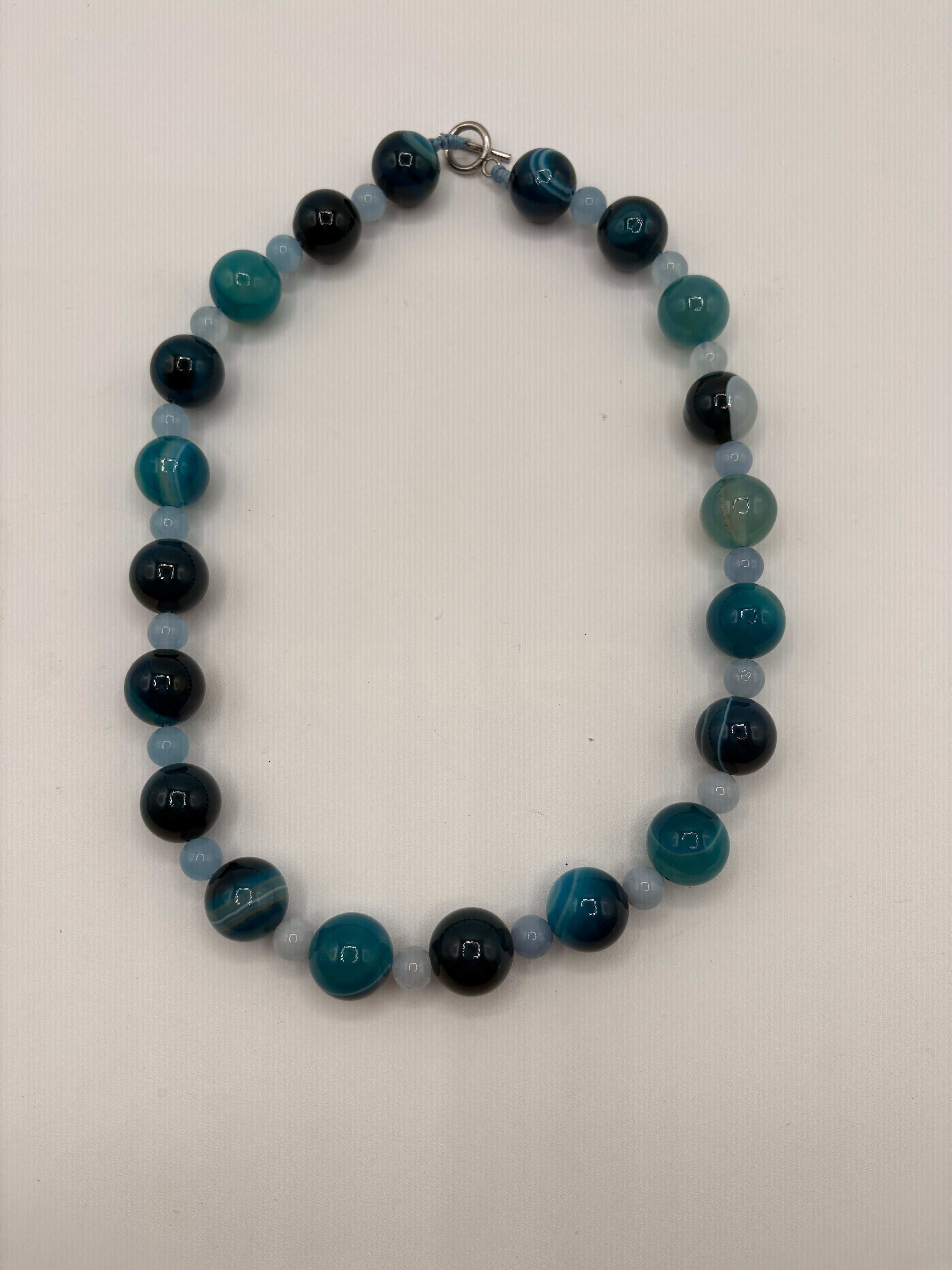 Collana maxi bowls Agata azzurra e sfere in calcedonio