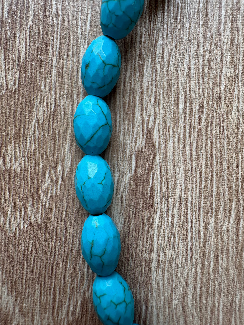 Collana oval