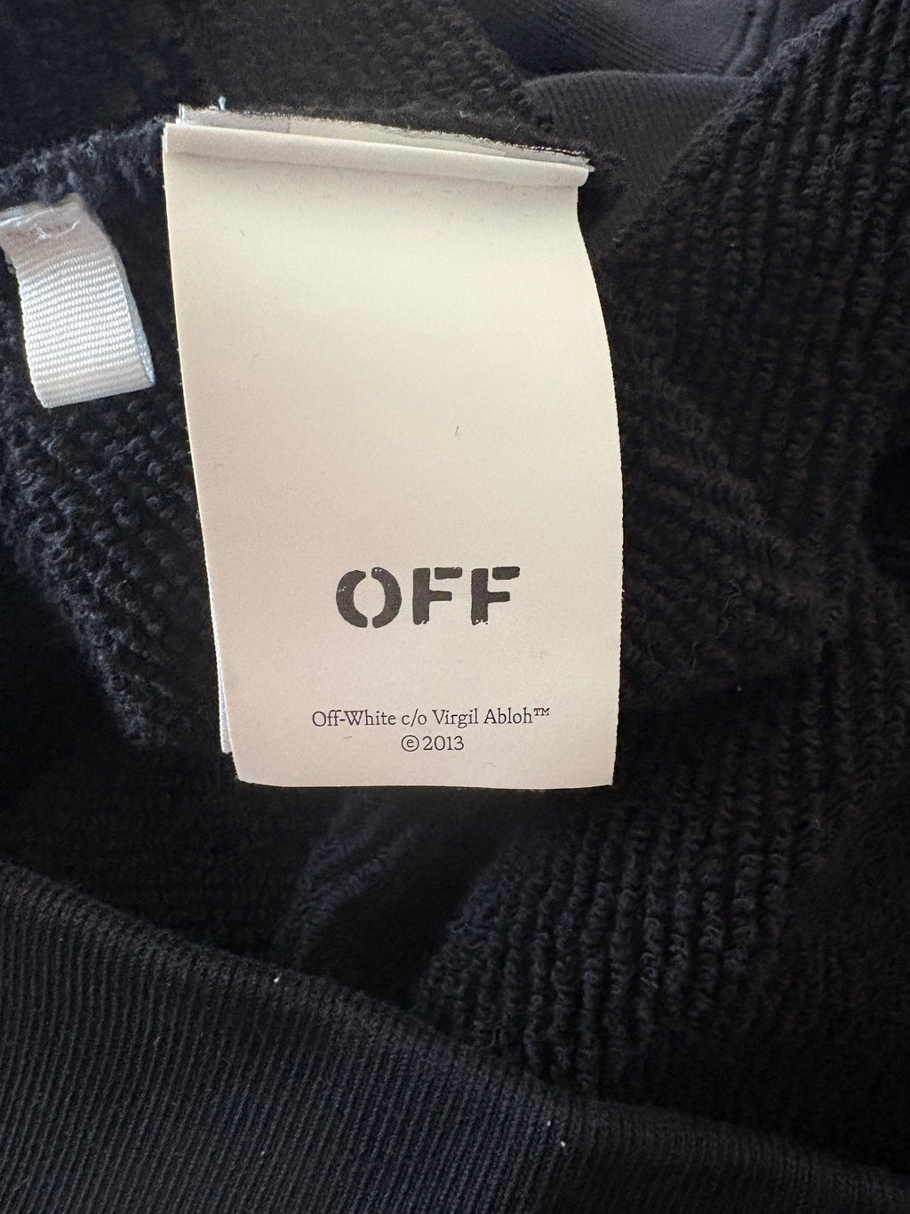 Felpa off White