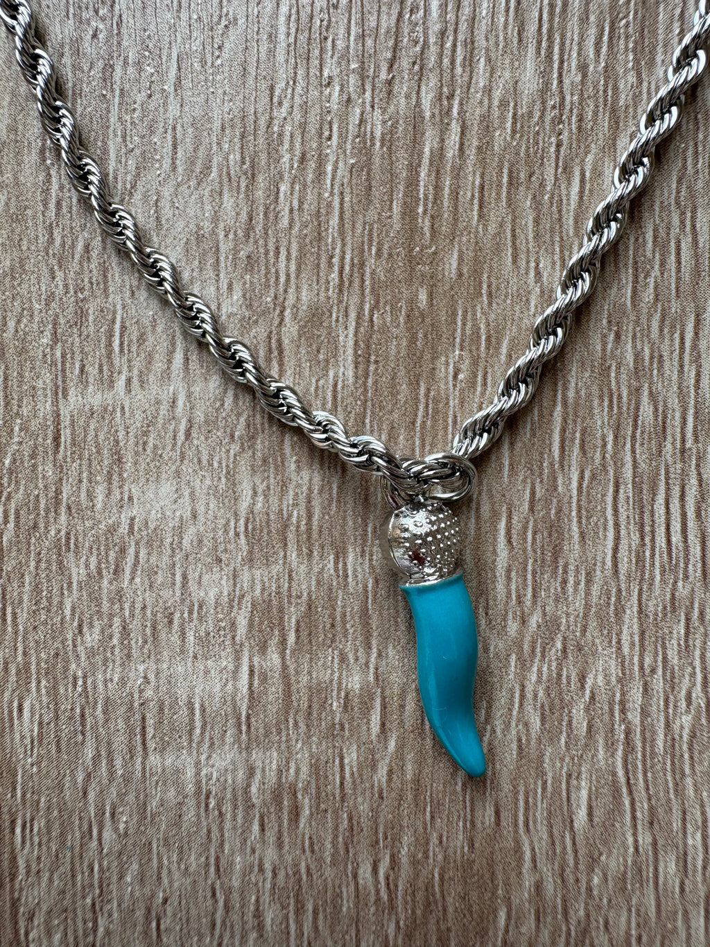 Collana in acciaio , maglia marinara e cornetto turchese
