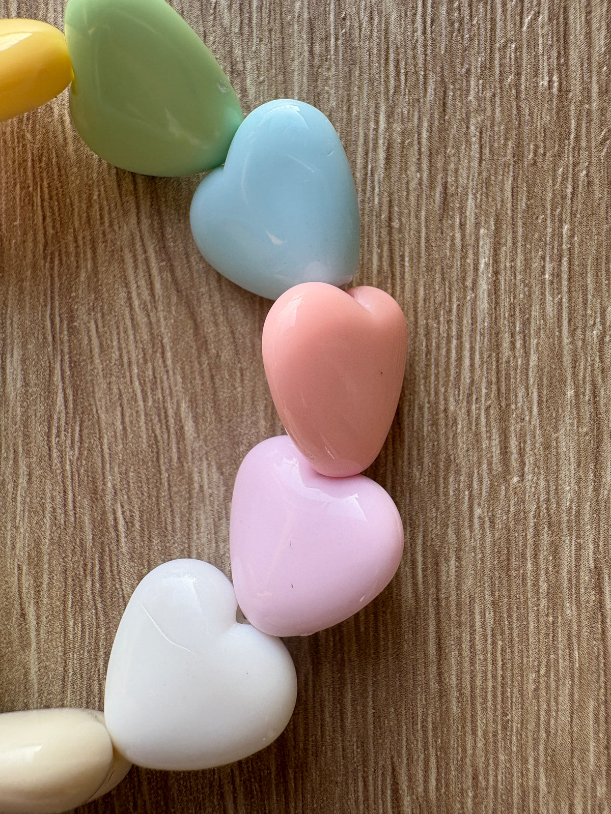 Bracciale maxicuori arcobaleno