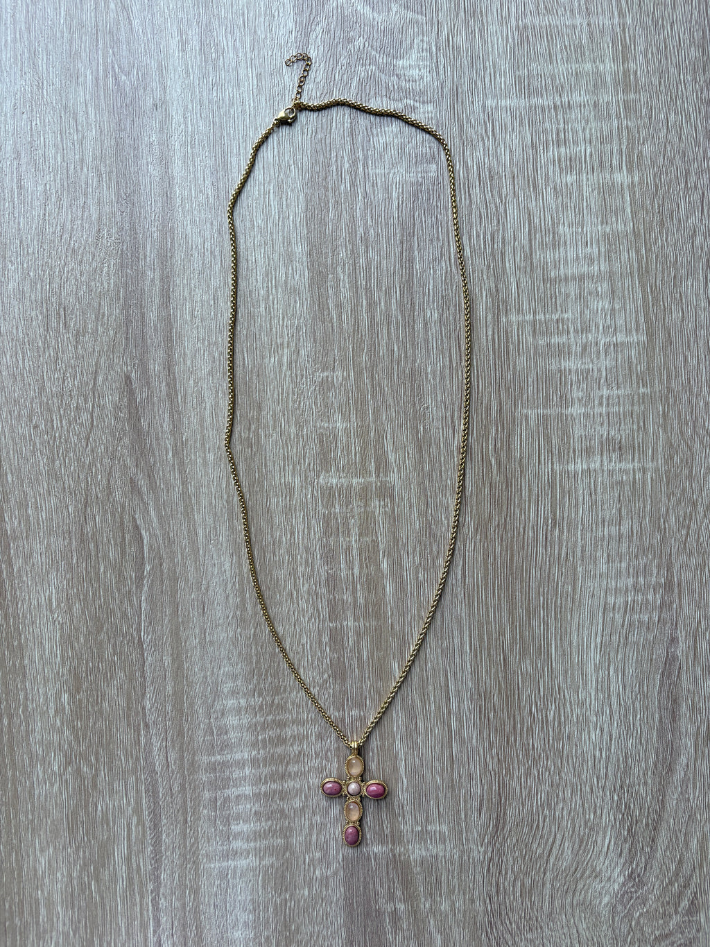 Collana croce e pietre