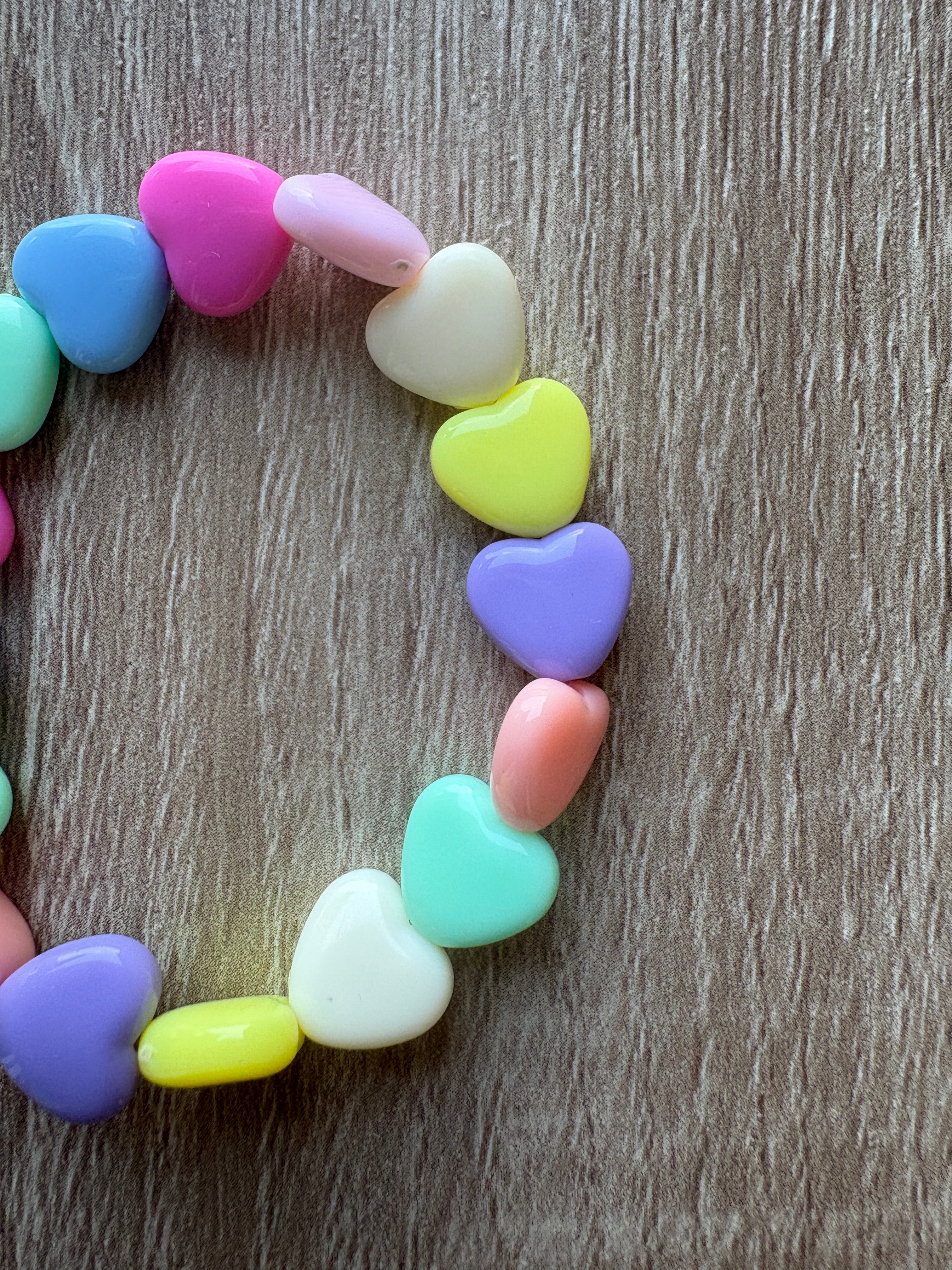 Bracciale cuori resina medio