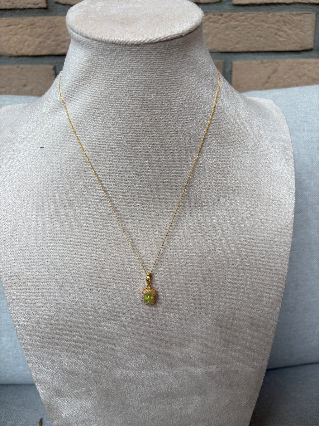 Collana opale