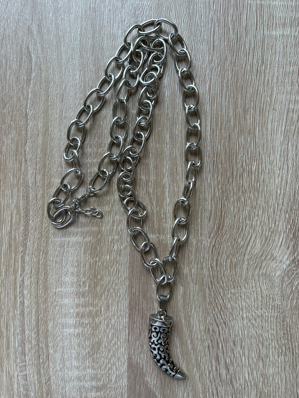 Collana corno acciaio lunga