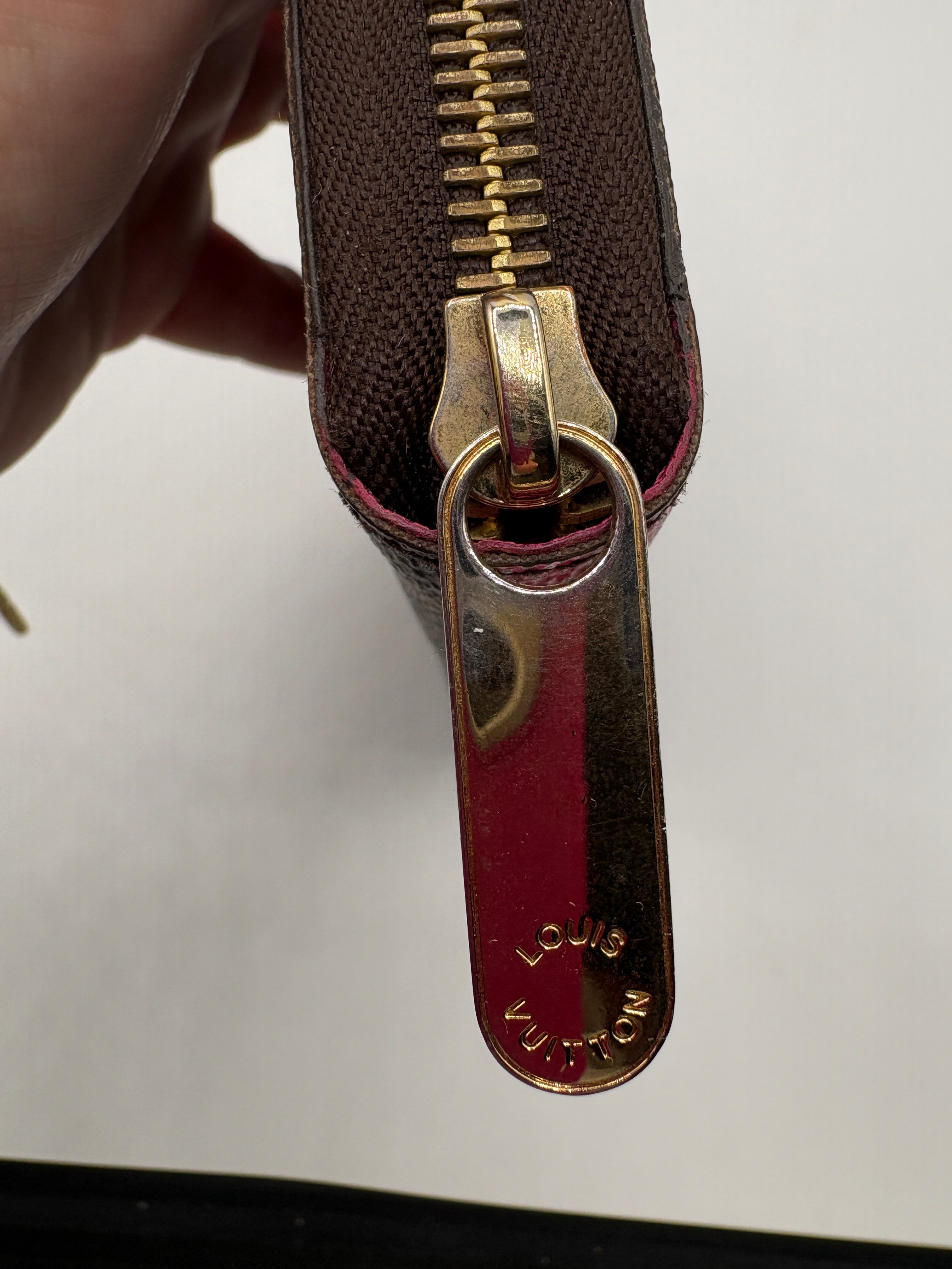 Louis Vuitton zippy limited