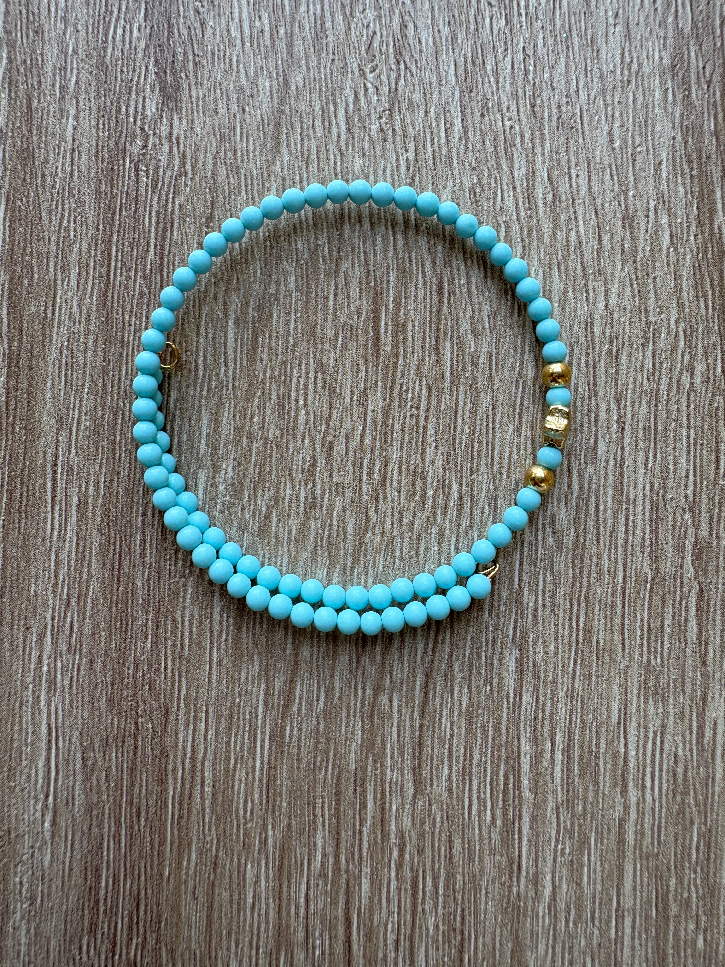 Bracciale  rigido in pasta di turchese