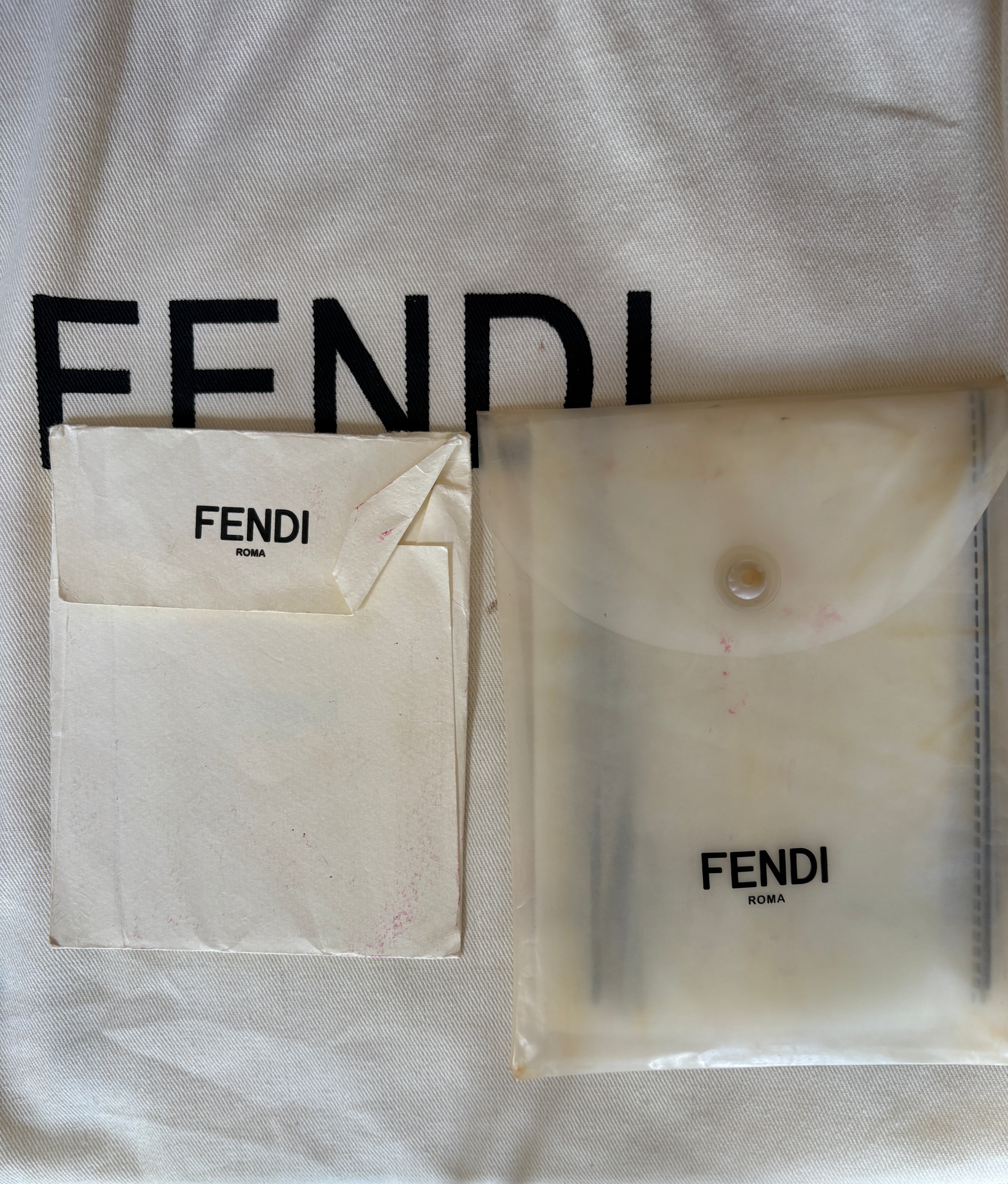 Fendi peekaboo x light