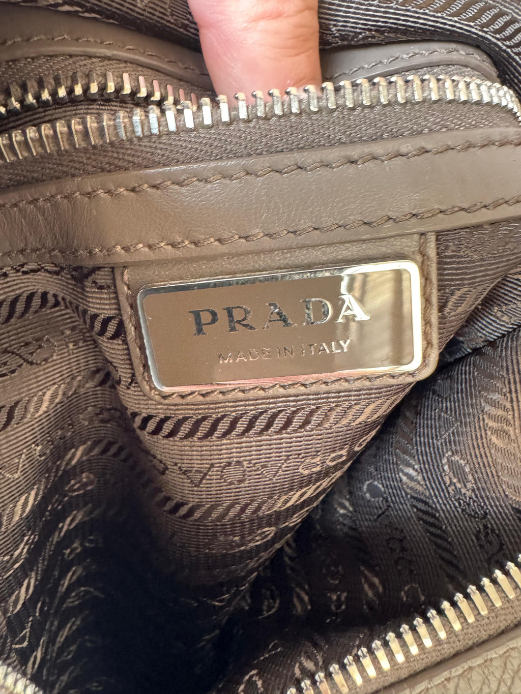Prada cross