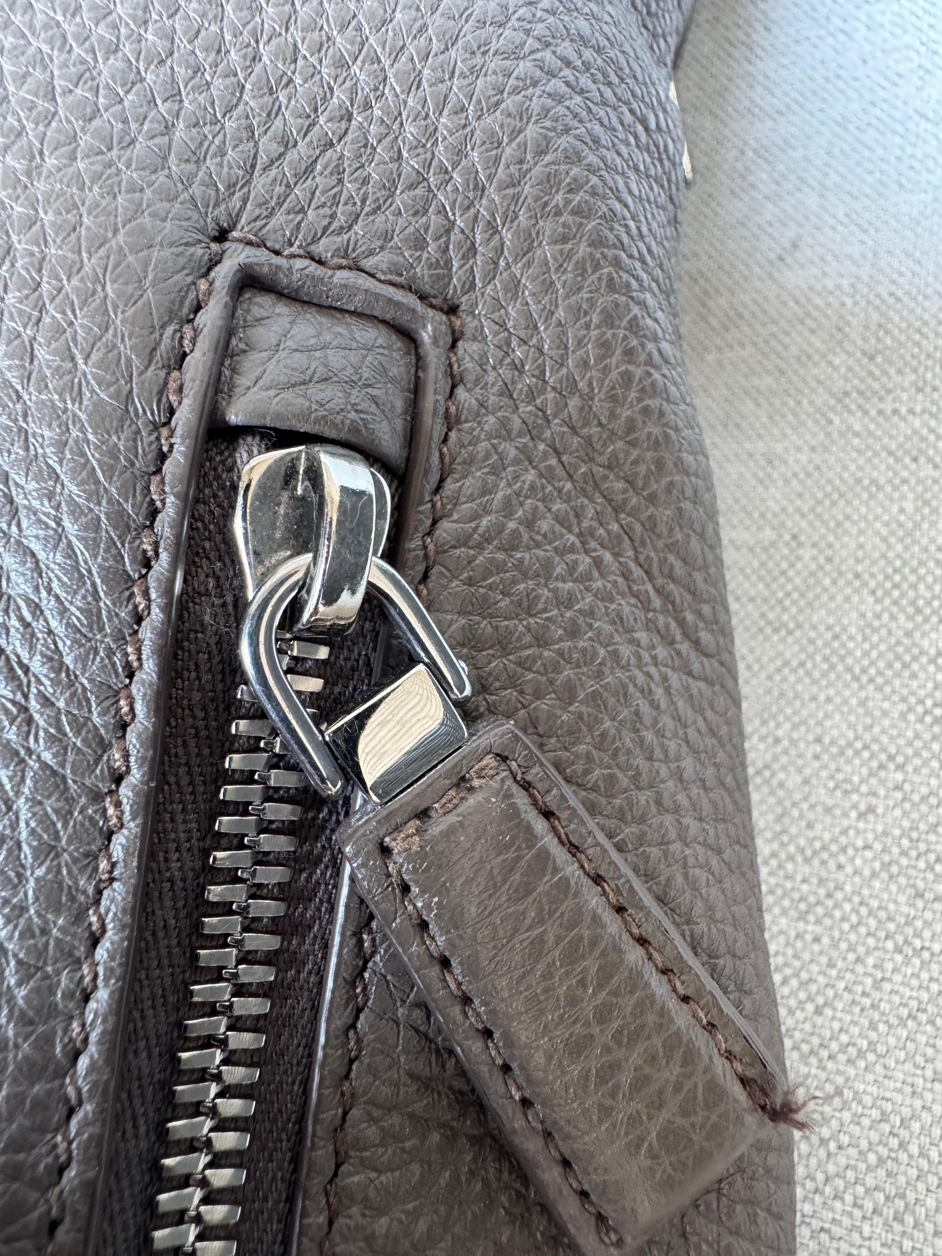 Prada cross