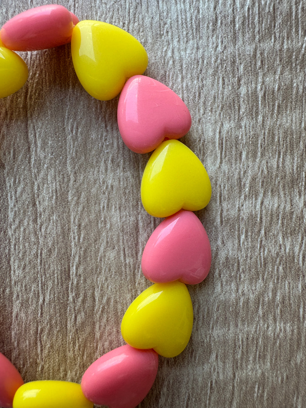 Bracciale cuori resina