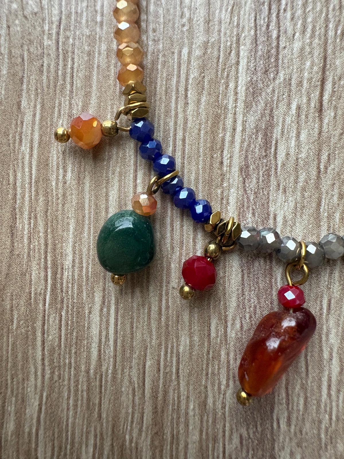 Bracciale cristalli e pietre due