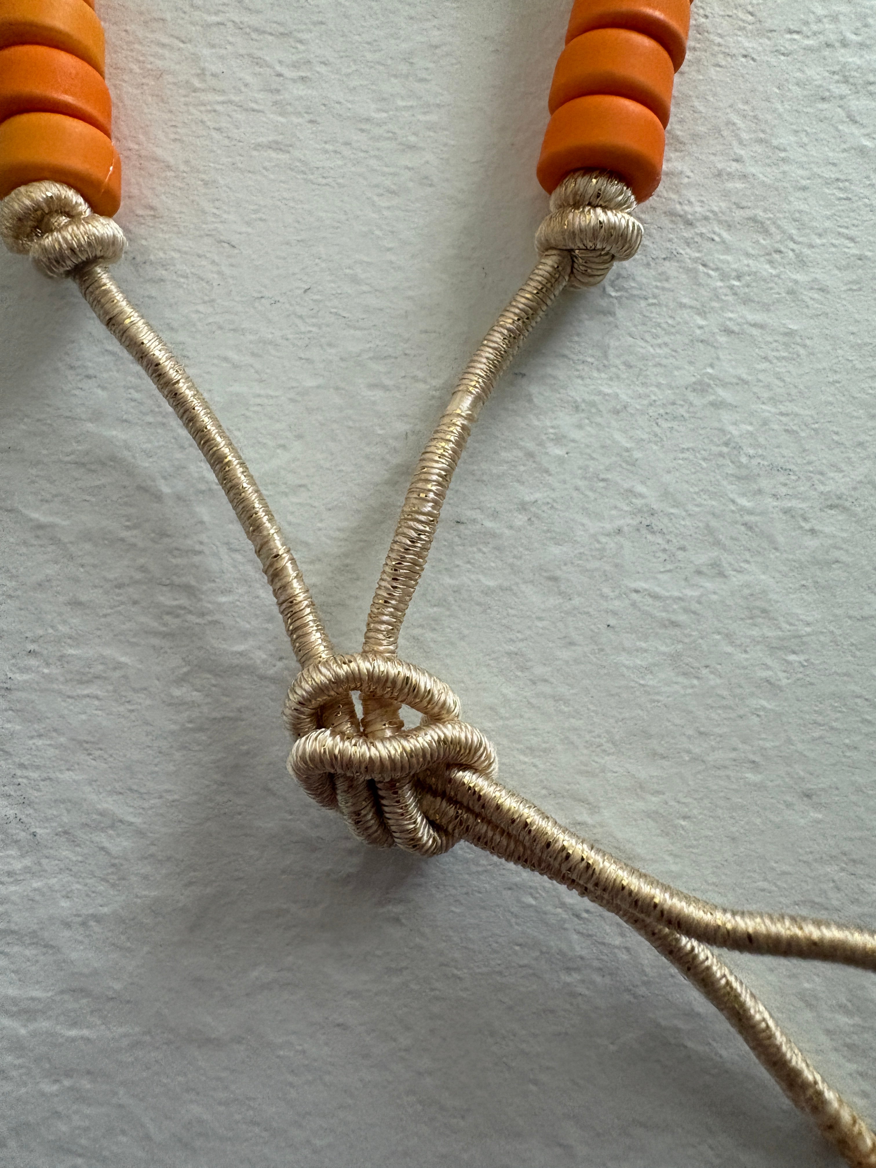 Bracciale con beads colorati