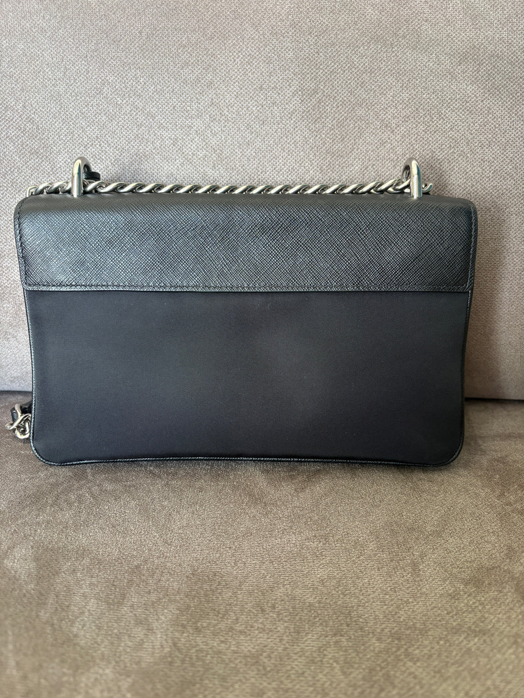 Prada tracolla
