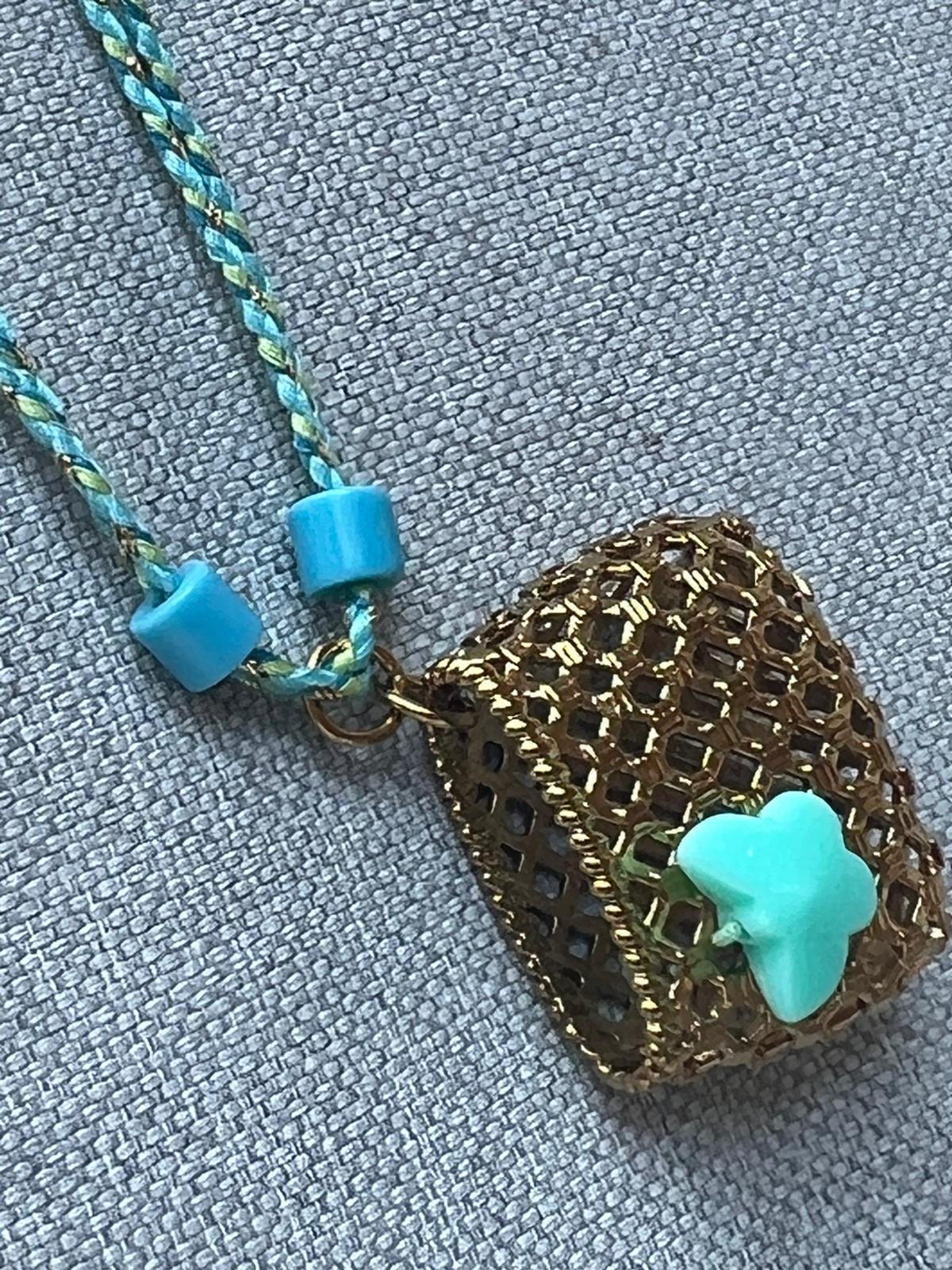 Collana fatta a mano