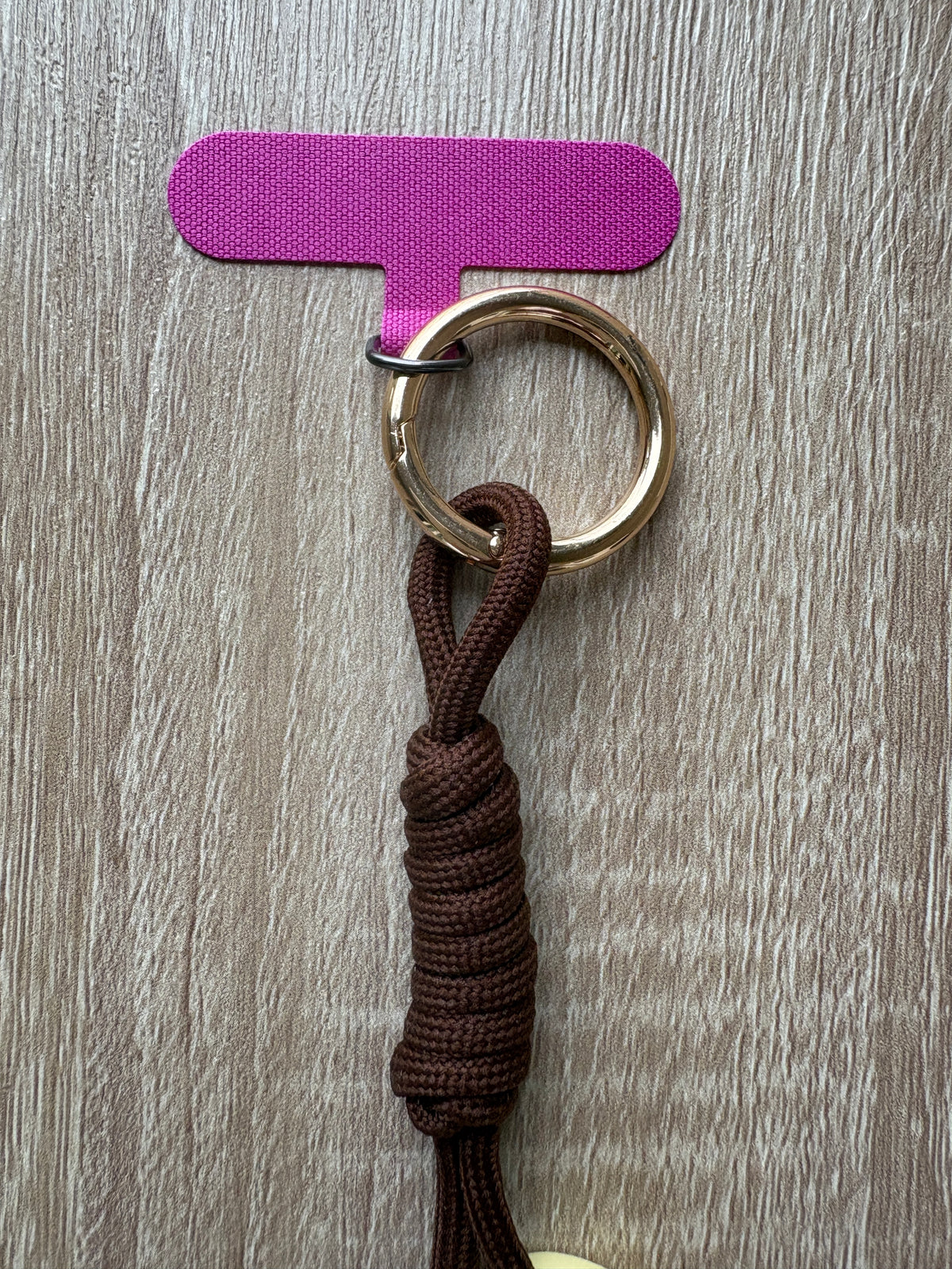 Porta cellulare must
