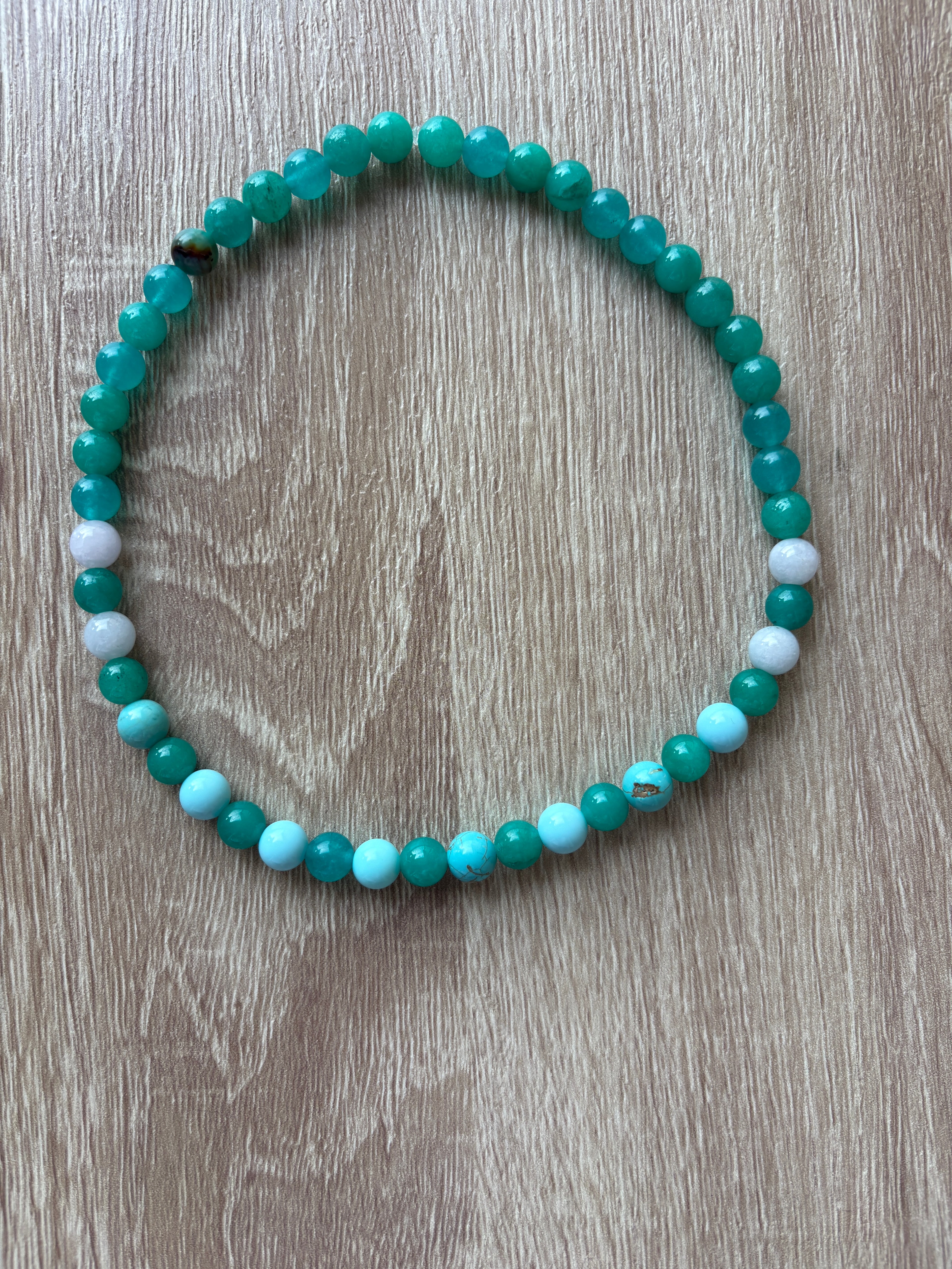 Collana pietre dure elastica