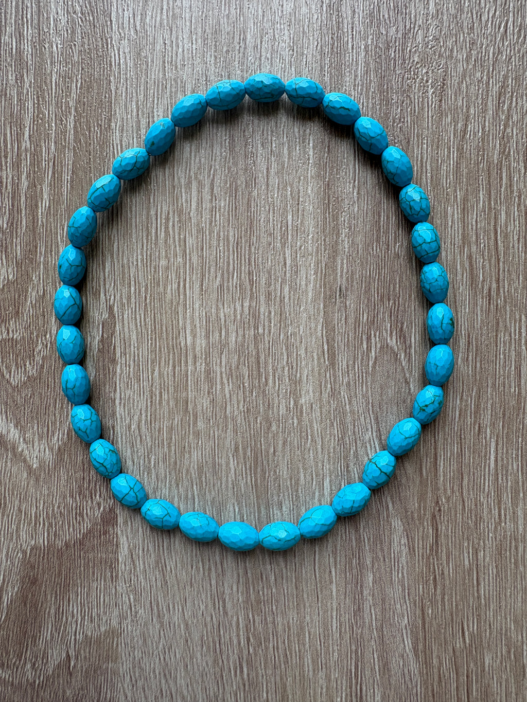 Collana oval