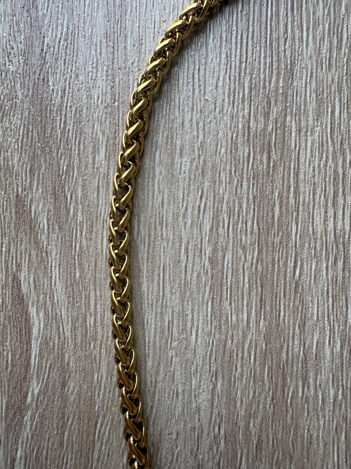 Collana in acciaio con maxi croce