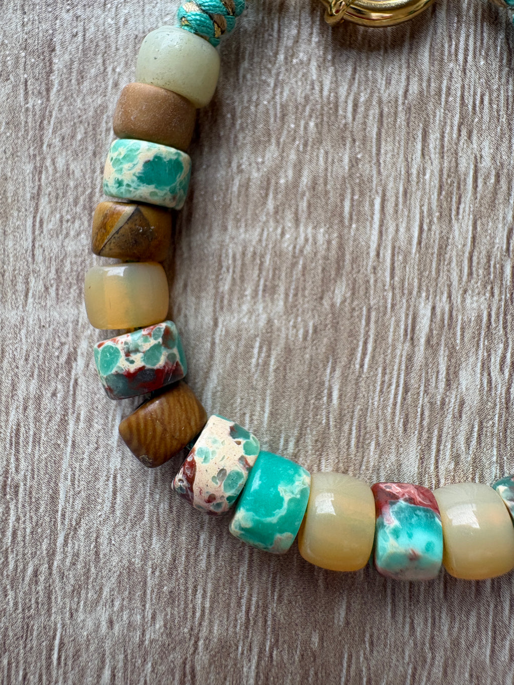 Bracciale beads colorati