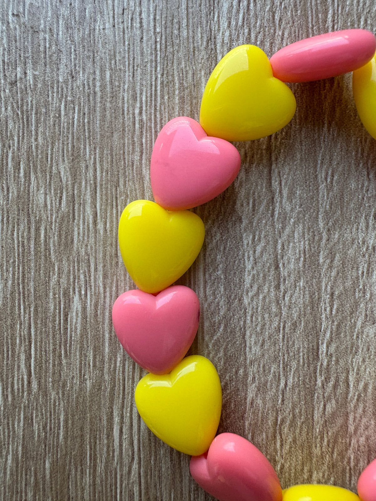 Bracciale cuori resina