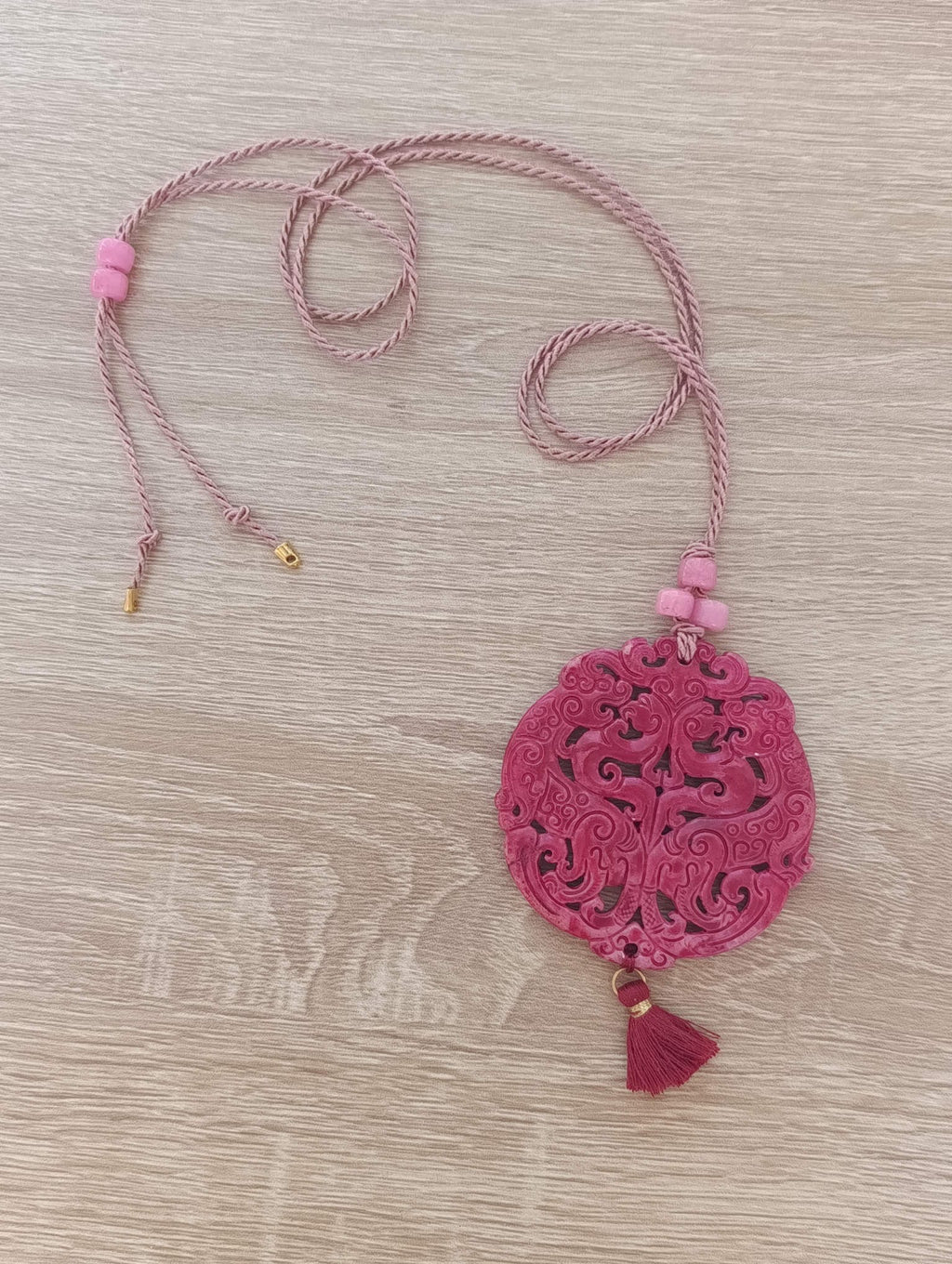 Collana oriental
