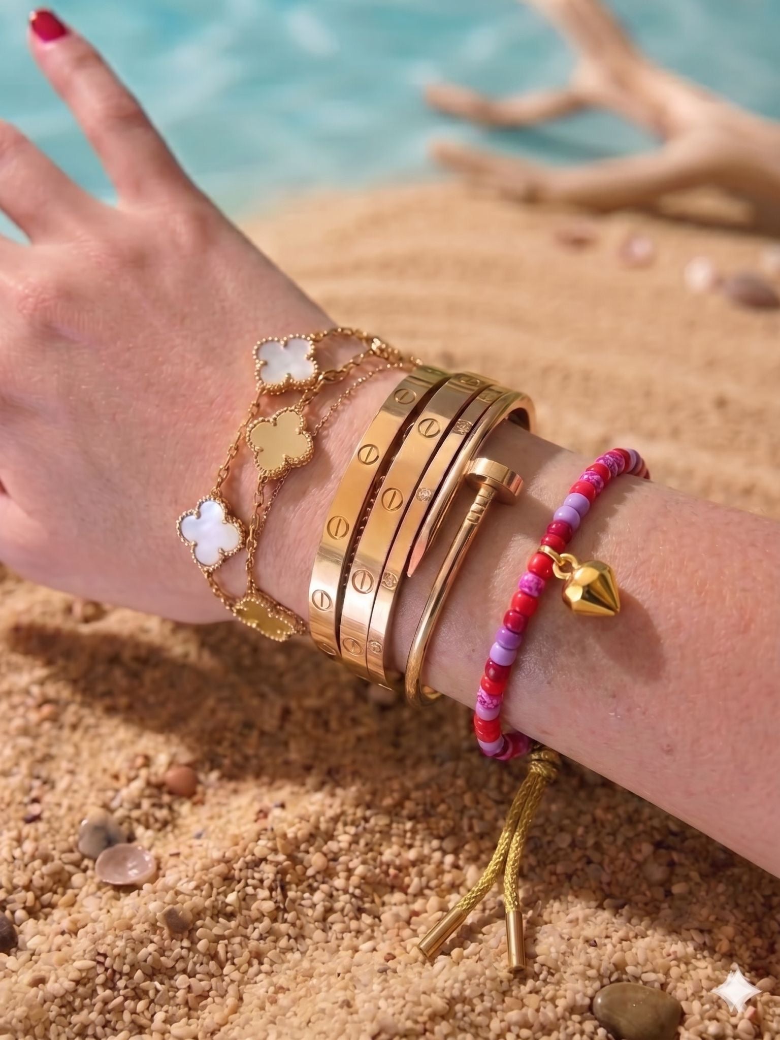 Bracciale semi rigido