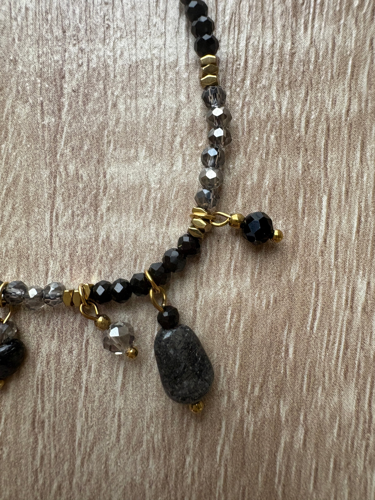 Bracciale cristalli e pietre dure