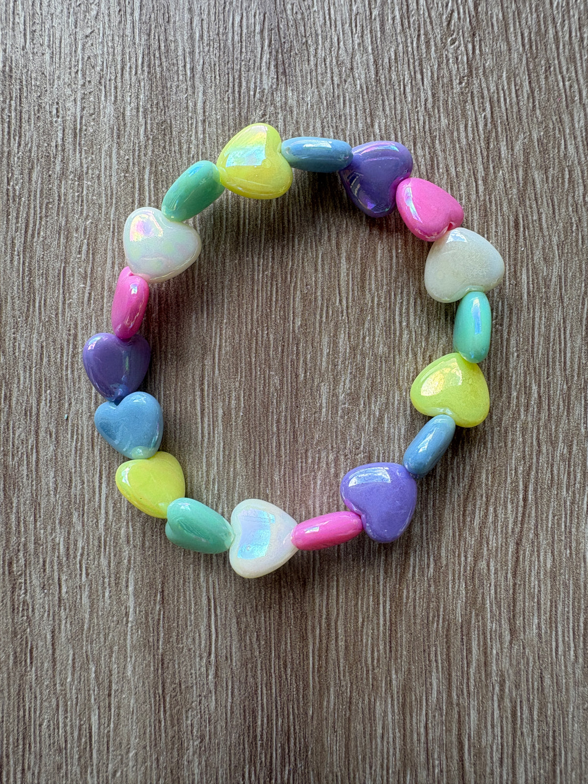 Bracciale cuori perlescenti