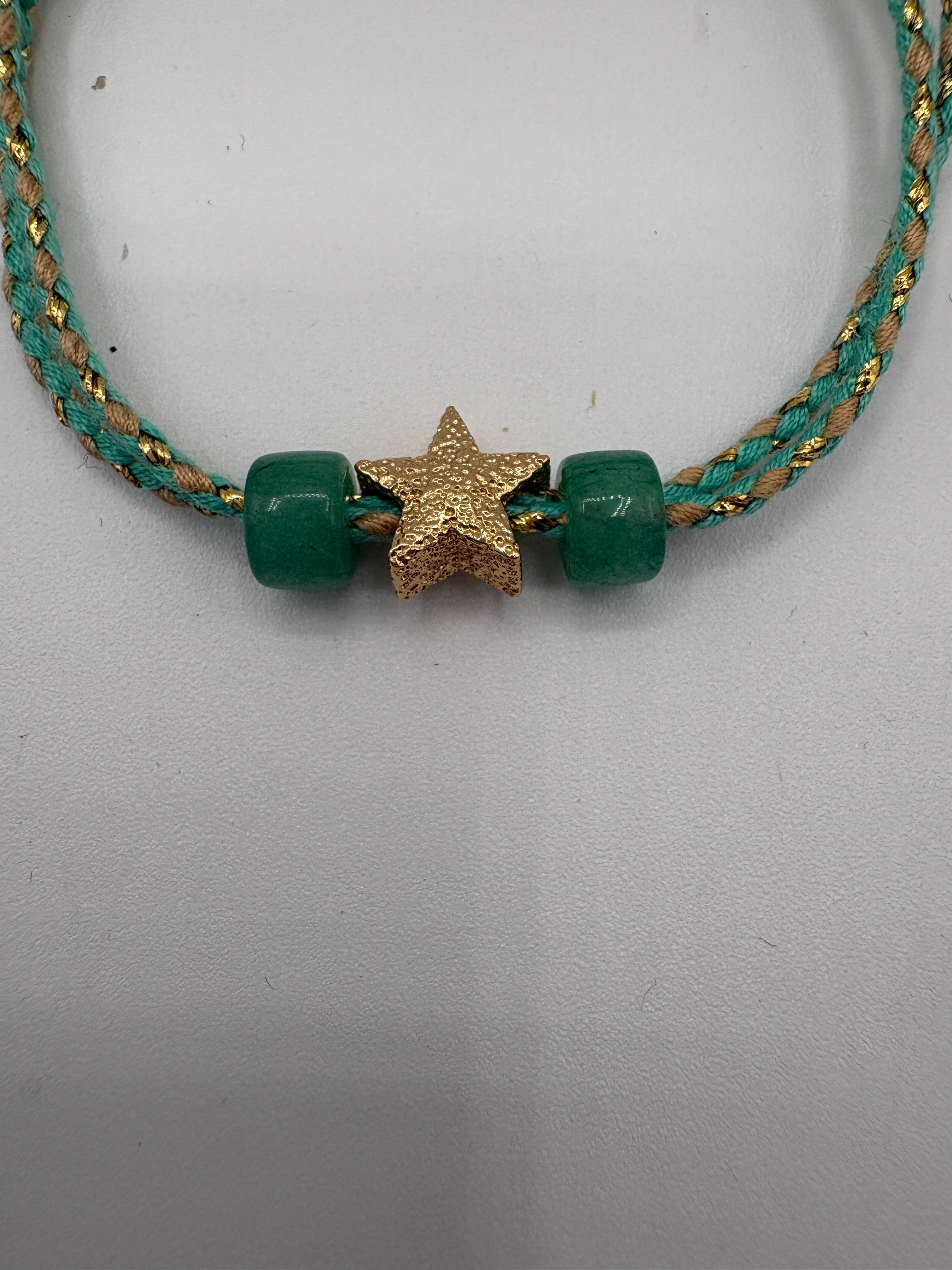 Bracciale beads colorati con stella dorata
